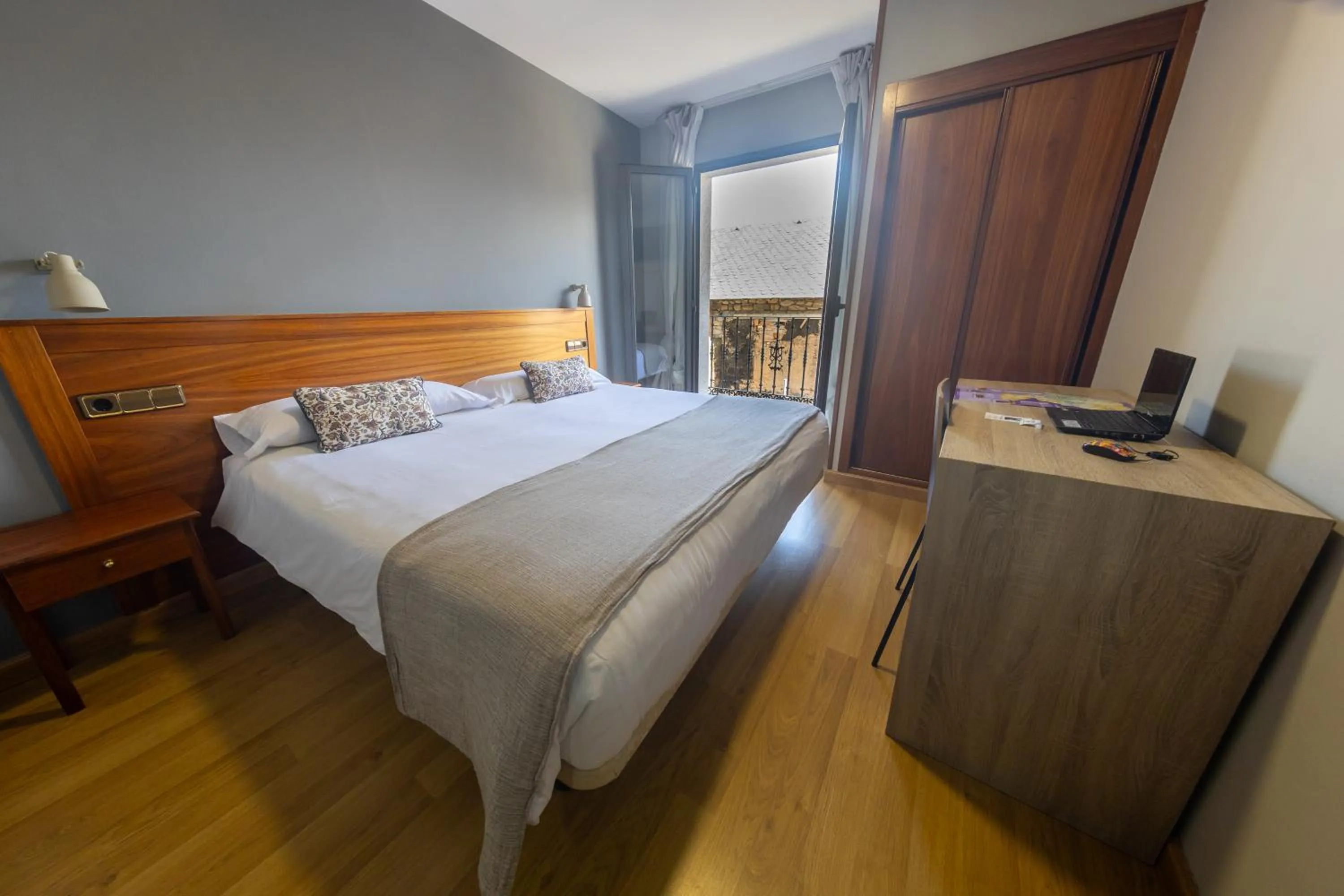 Bed in Hotel Los Templarios