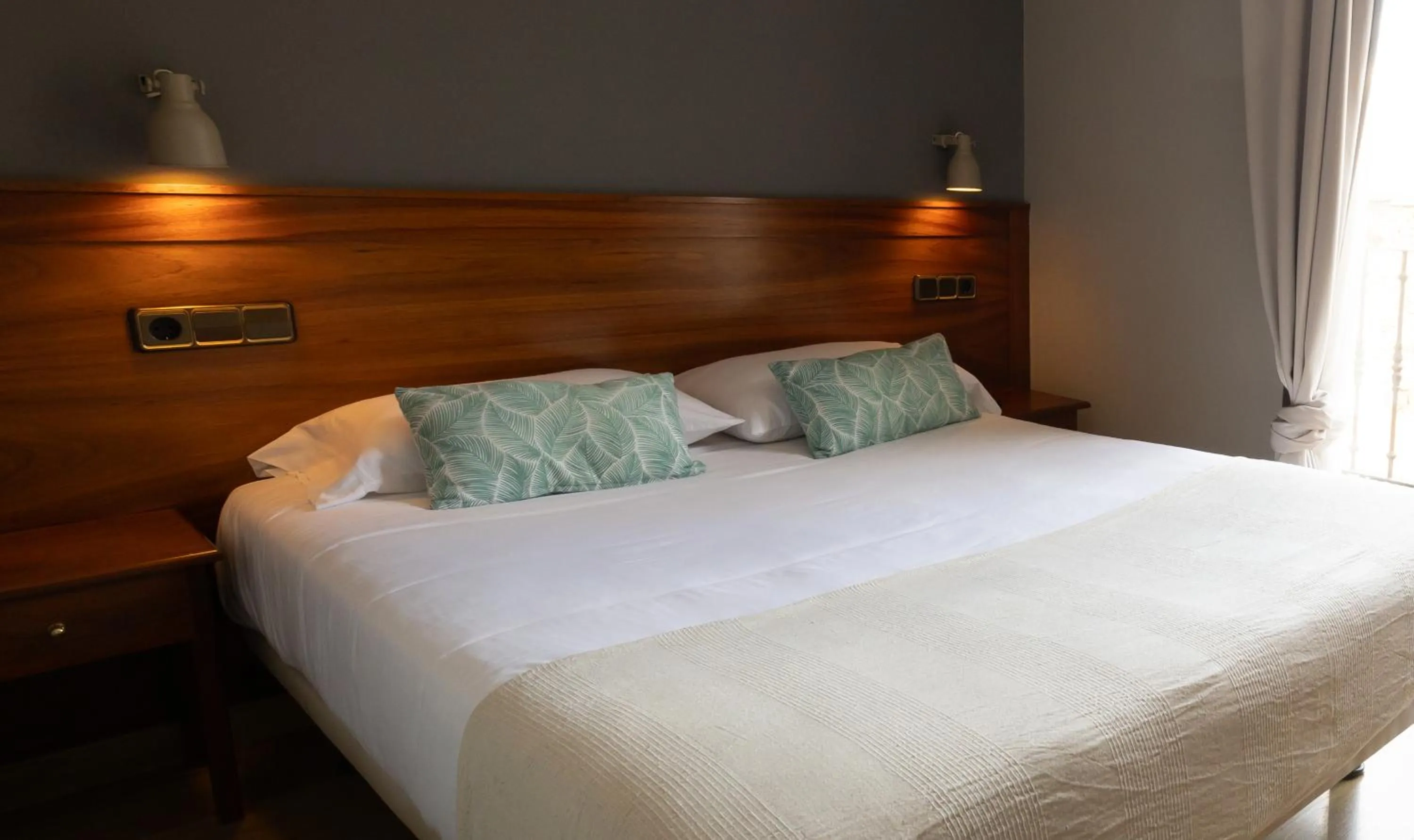 Bed in Hotel Los Templarios