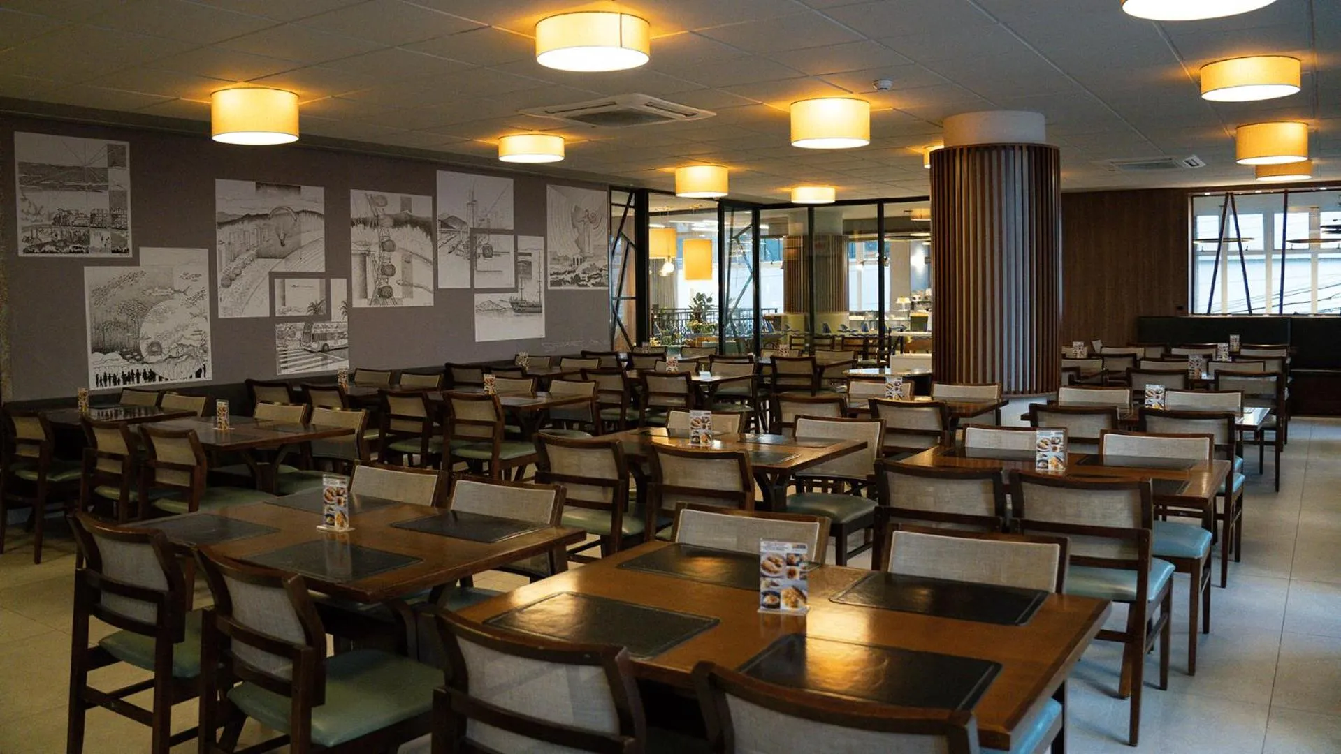 Restaurant/places to eat in Hotel Plaza Camboriú