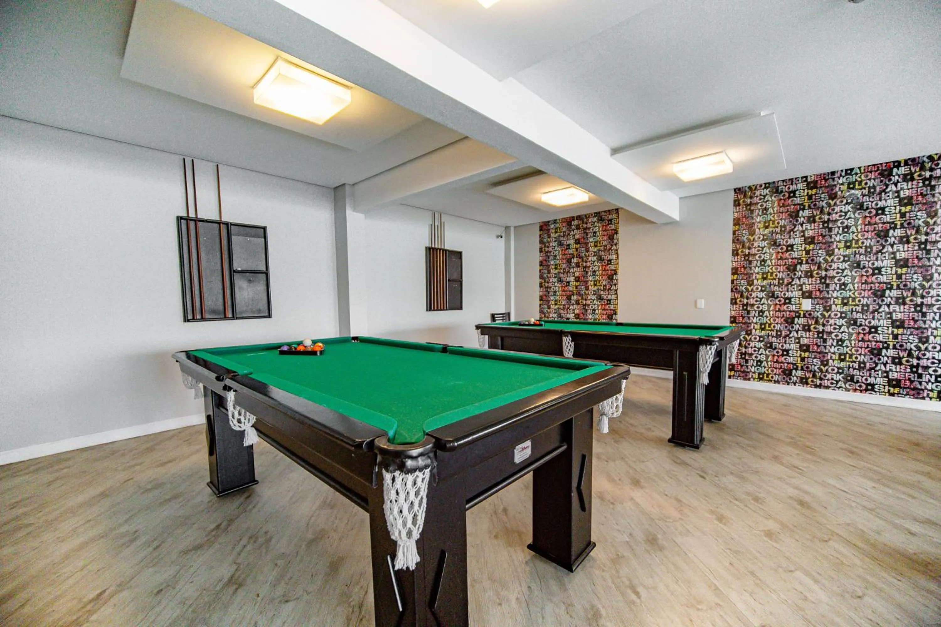Billiard in Hotel Plaza Camboriú