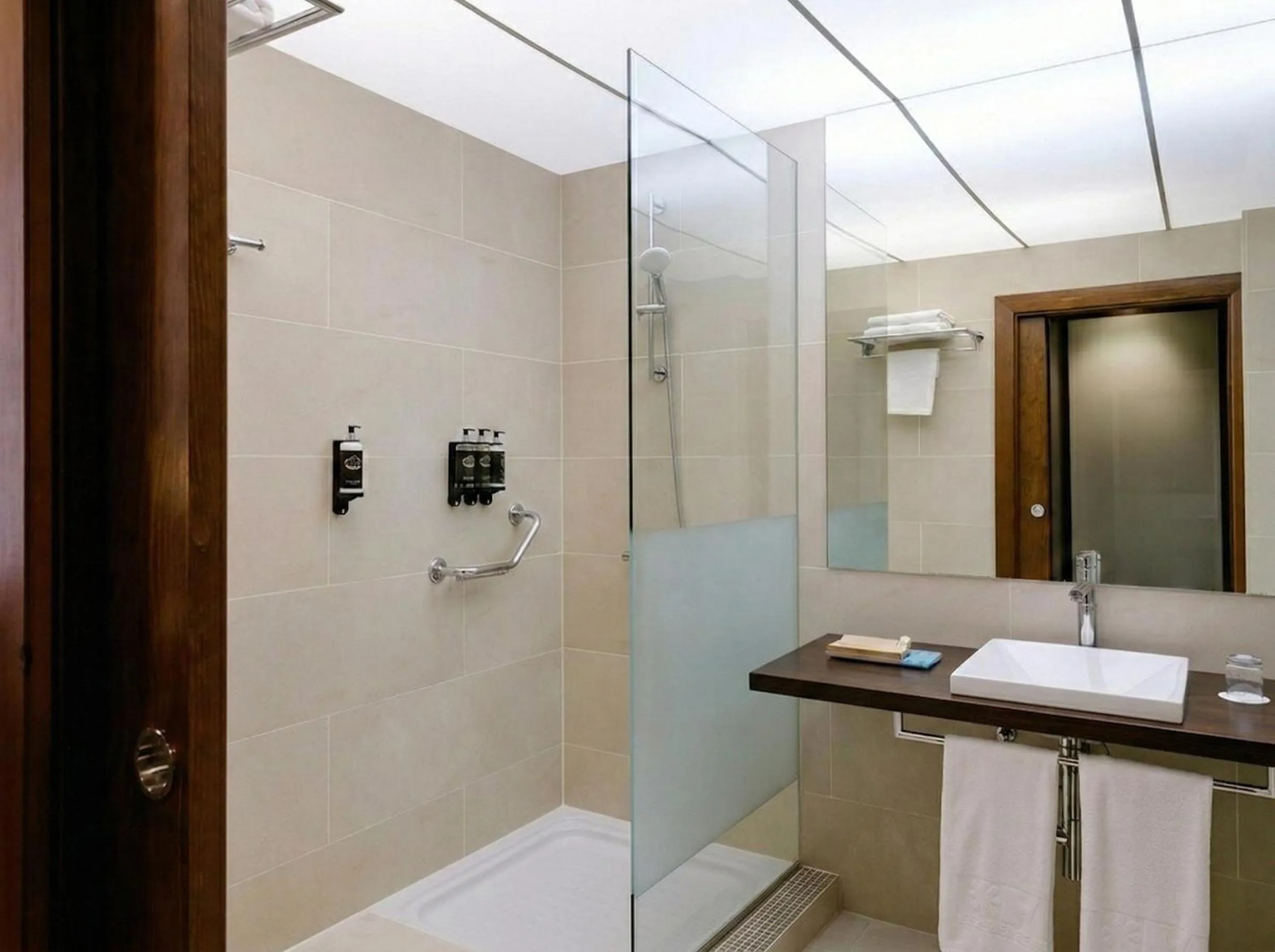 Shower in Hotel Taburiente S.C.Tenerife