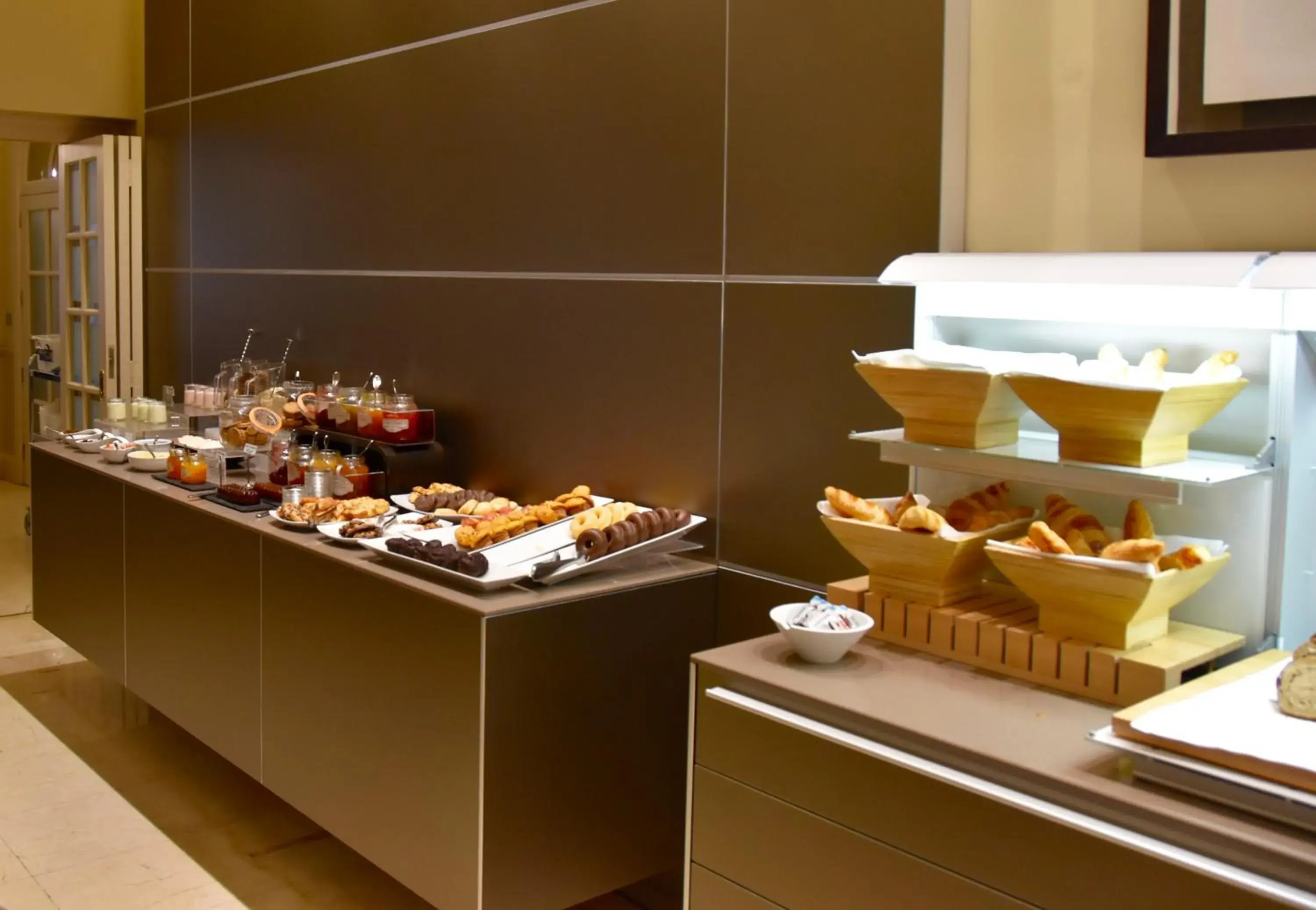 Restaurant/places to eat in Hotel Taburiente S.C.Tenerife Restaurant/places to eat in Hotel Taburiente S.C.Tenerife