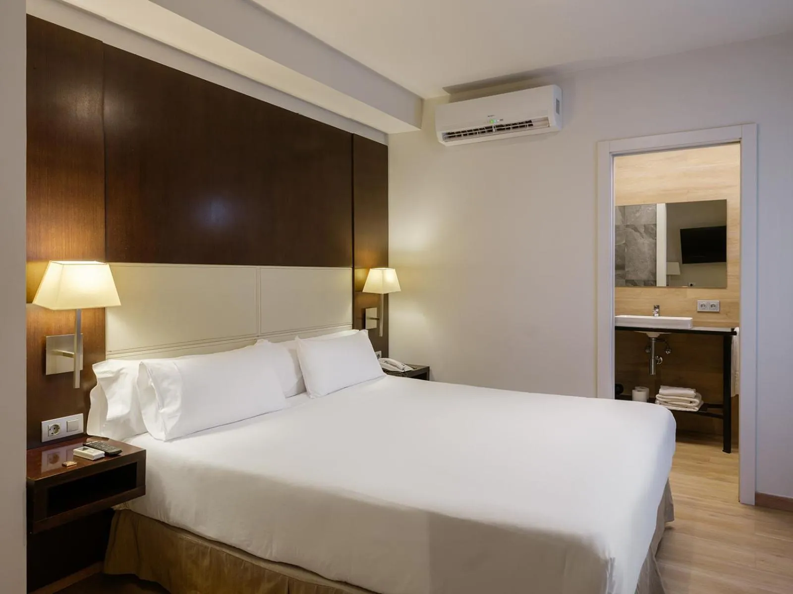 Bed in Hotel Taburiente S.C.Tenerife