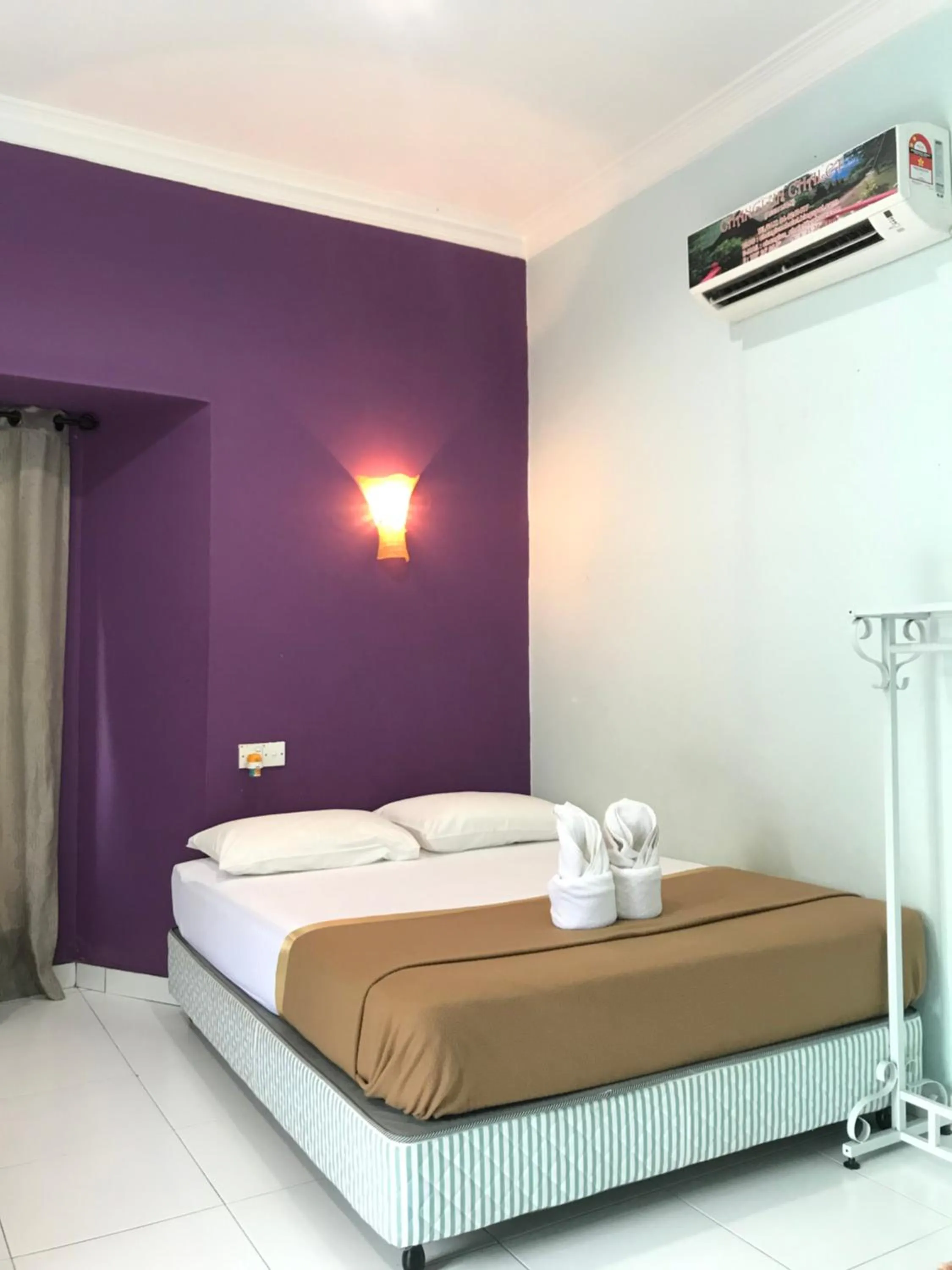 Shower, Bed in Changlun Chalet