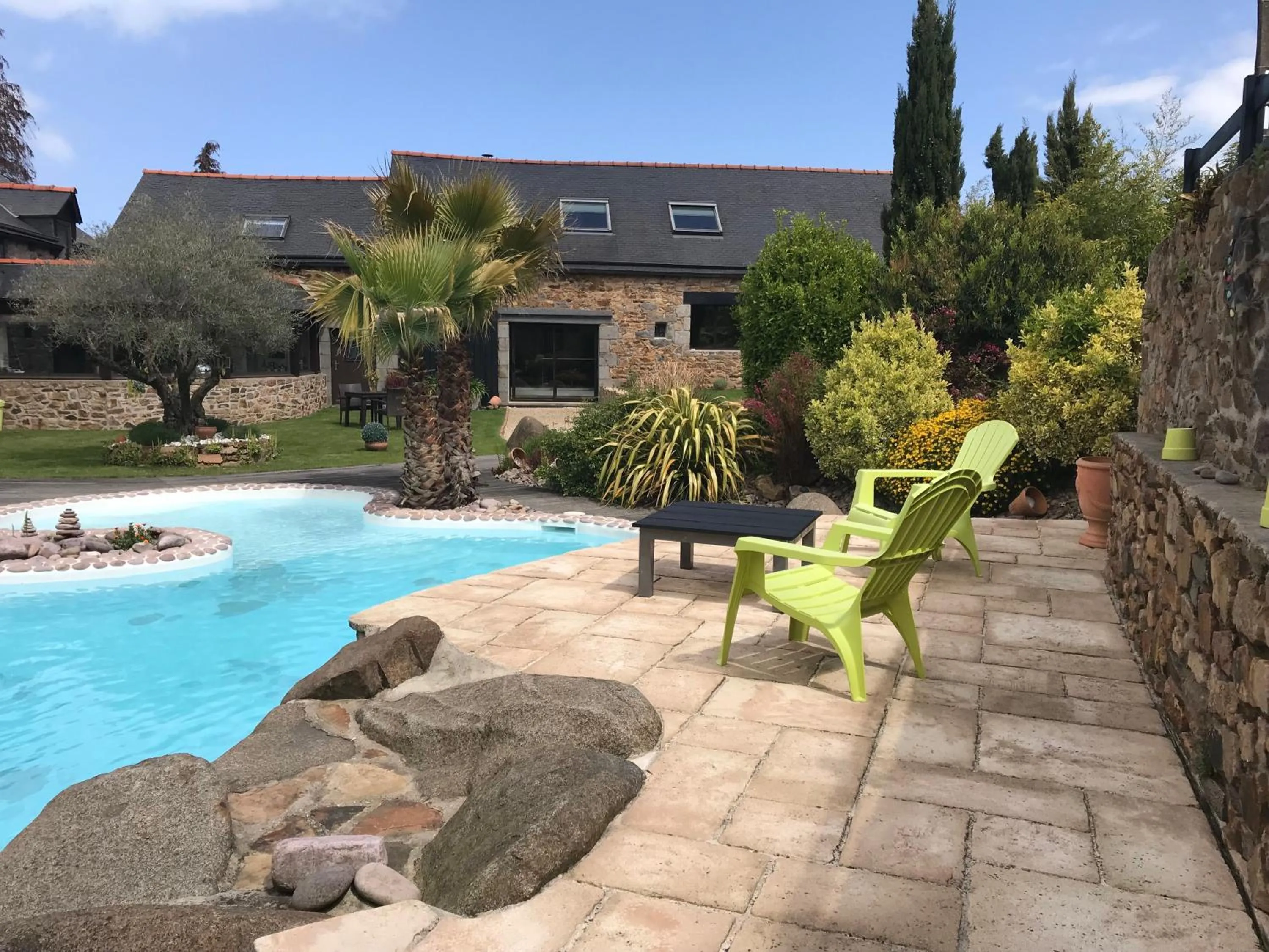 Swimming pool in Chambres D'Hotes L'Atipic