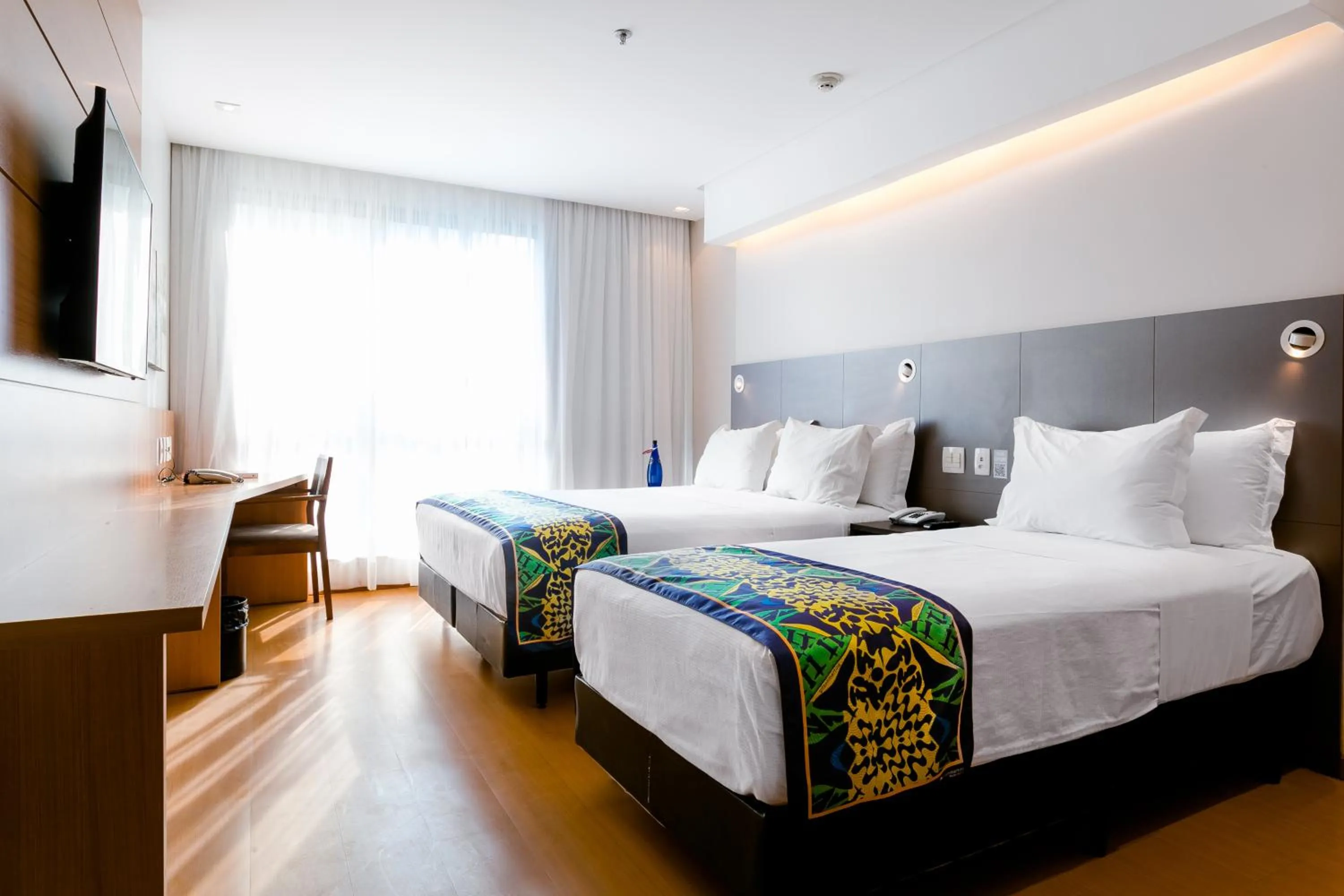 Photo of the whole room, Bed in Arena Copacabana Hotel