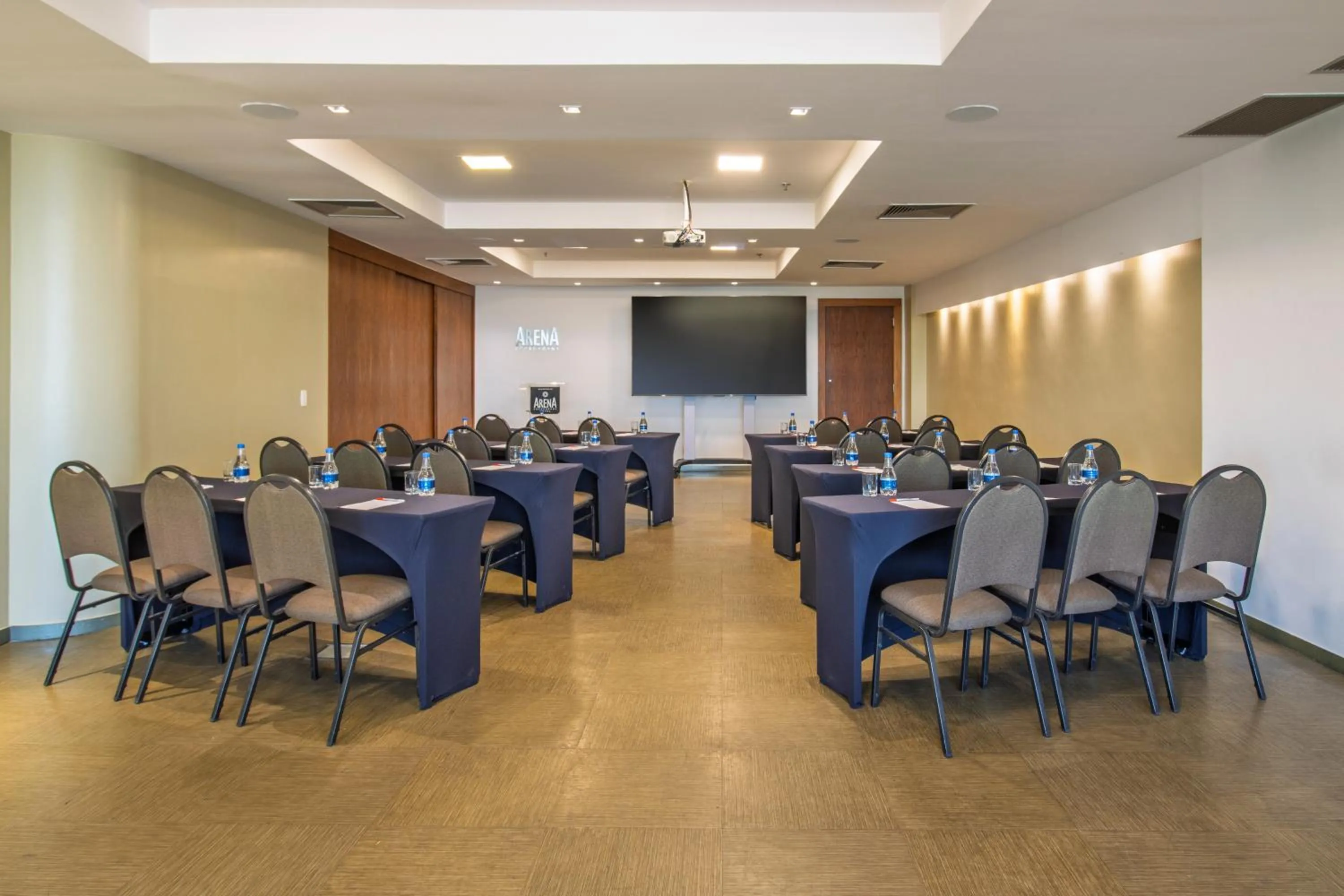 Meeting/conference room in Arena Copacabana Hotel