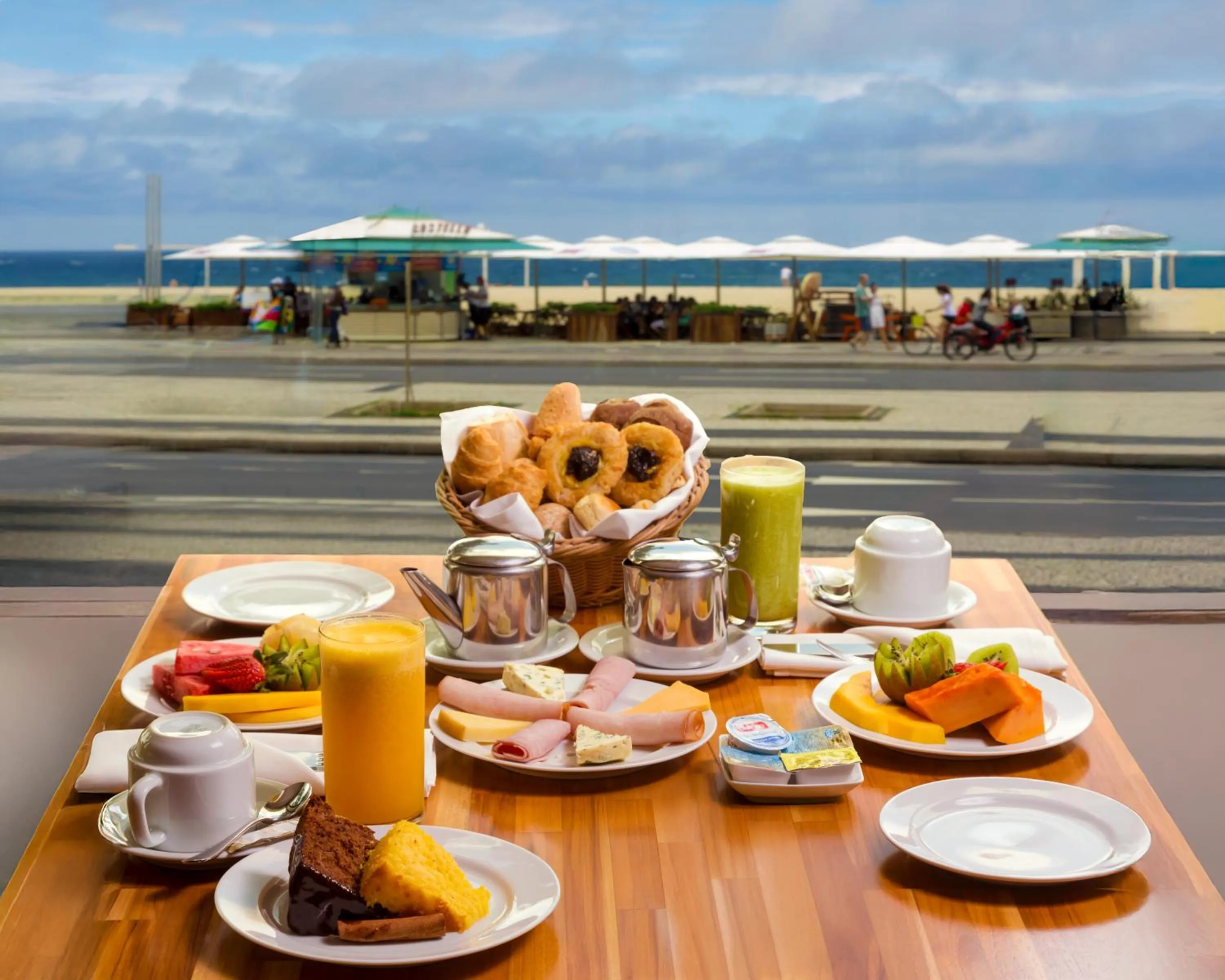Breakfast in Arena Copacabana Hotel