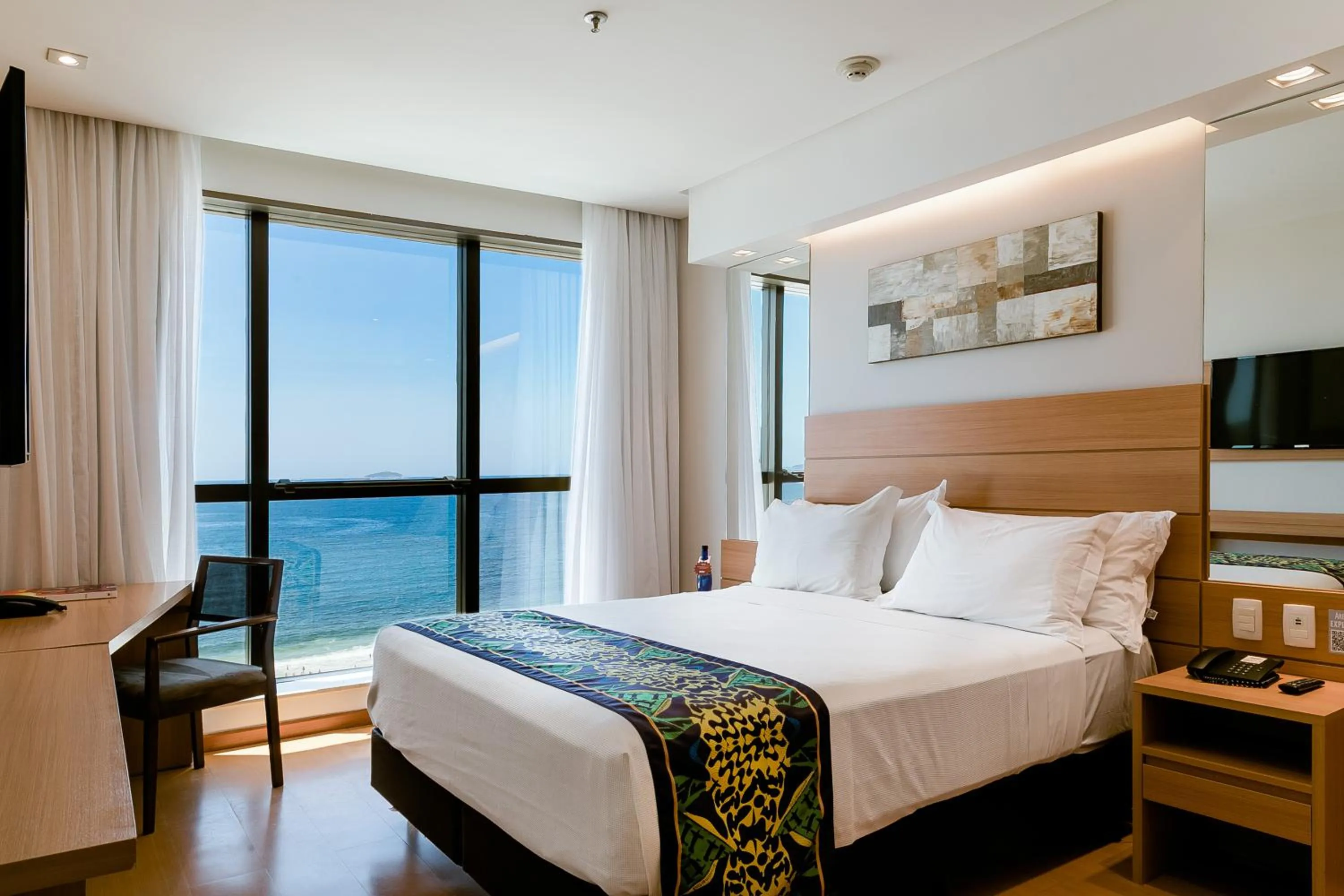 Photo of the whole room, Bed in Arena Copacabana Hotel