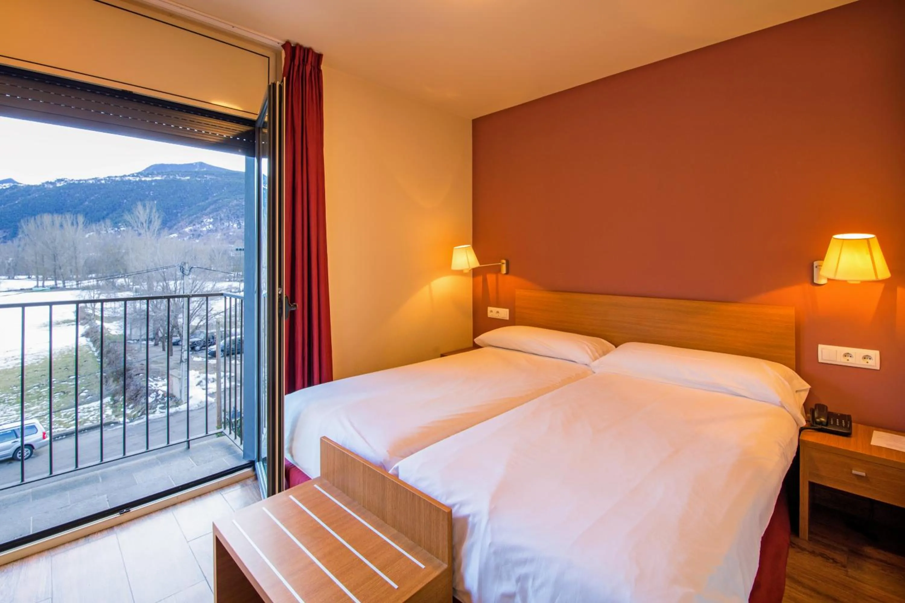Superior One-Bedroom Apartment with Spa Access  in Apartaments Trainera