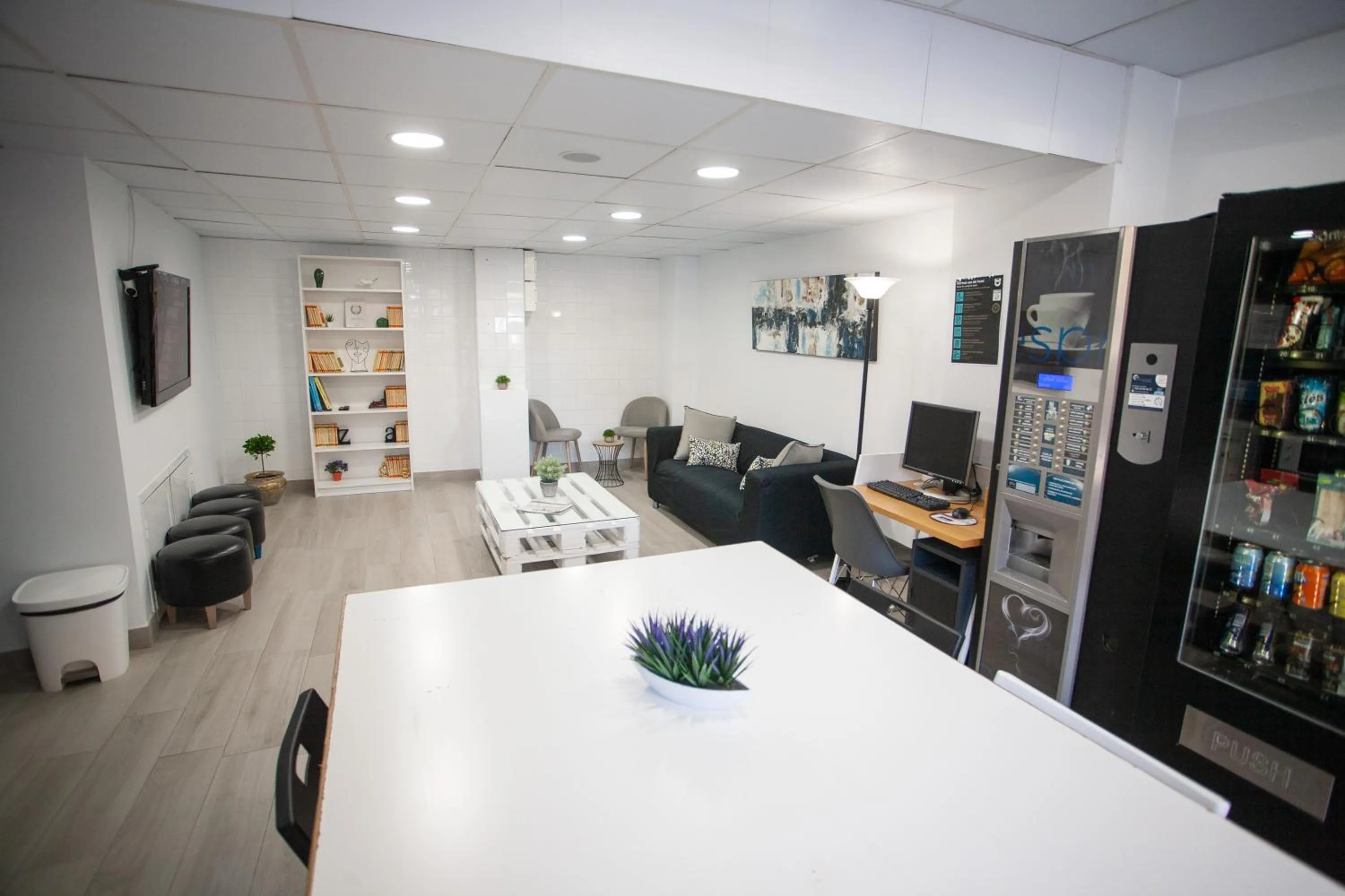 Kitchen or kitchenette in Hotel Universal Murcia