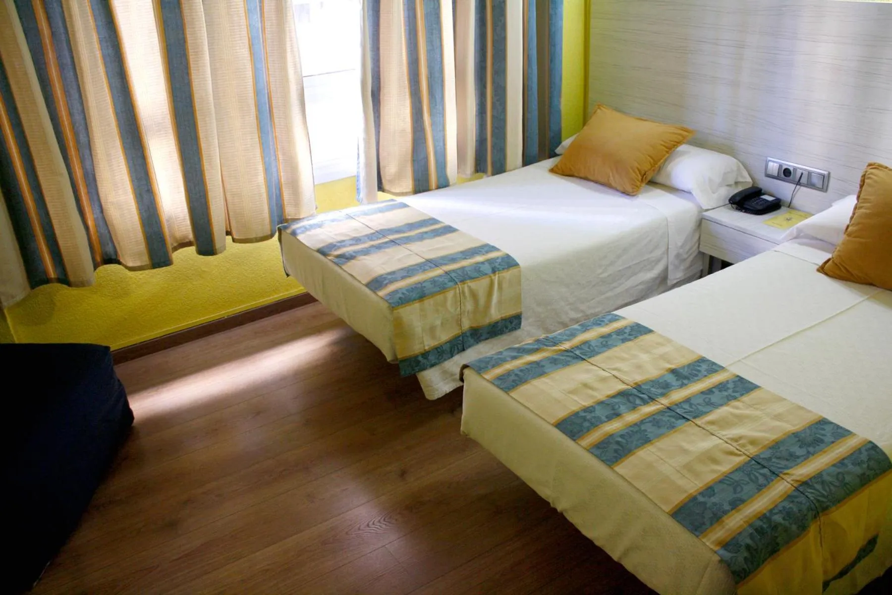 Bedroom, Bed in Hotel Universal Murcia