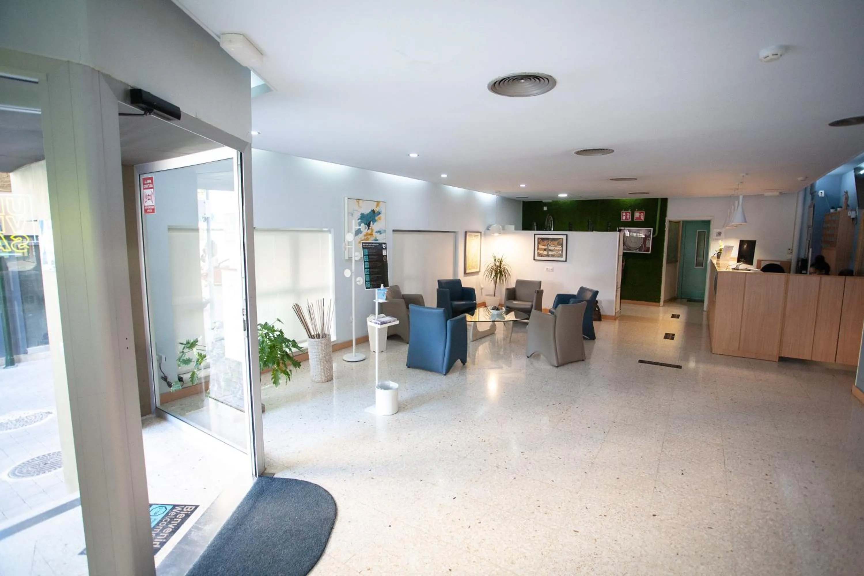 Seating area in Hotel Universal Murcia