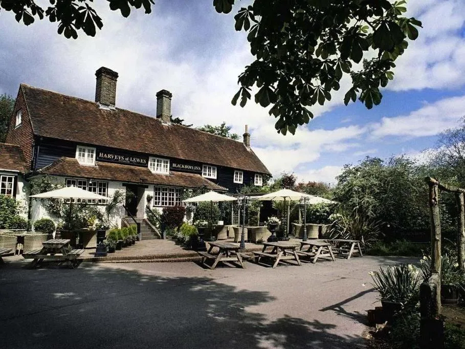 Property building in The Blackboys Inn