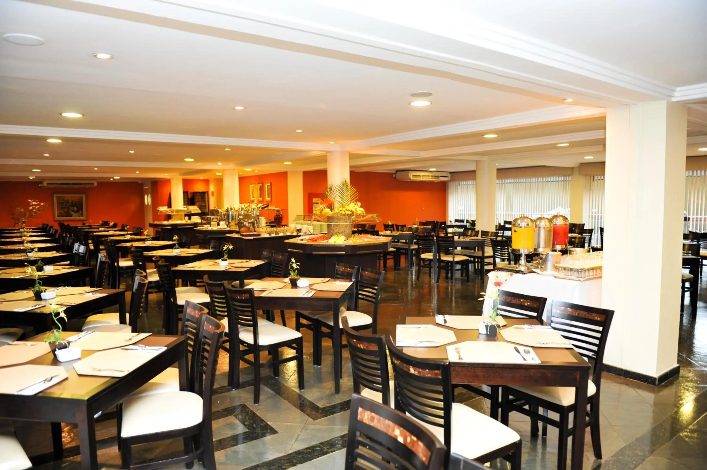 Restaurant/places to eat in Hotel Rafain Centro Restaurant/places to eat in Hotel Rafain Centro