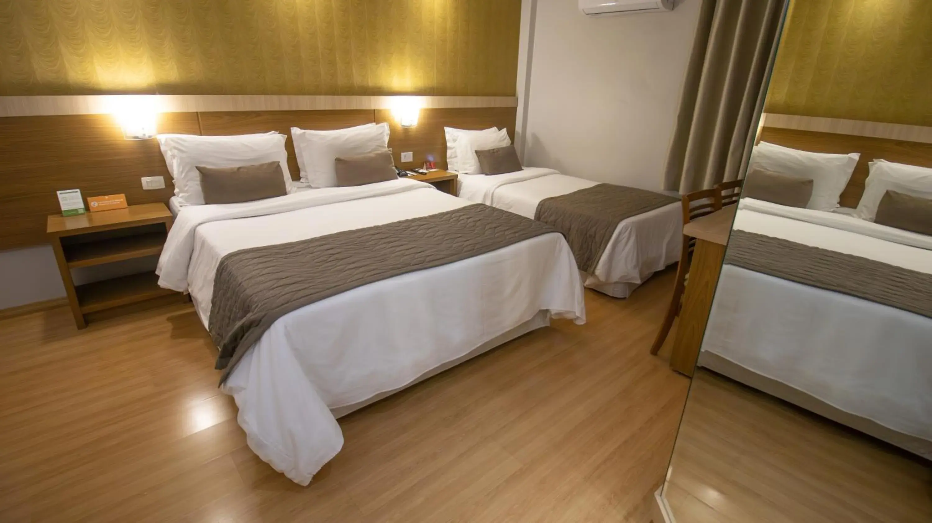 Bedroom, Bed in Hotel Rafain Centro Bedroom, Bed in Hotel Rafain Centro