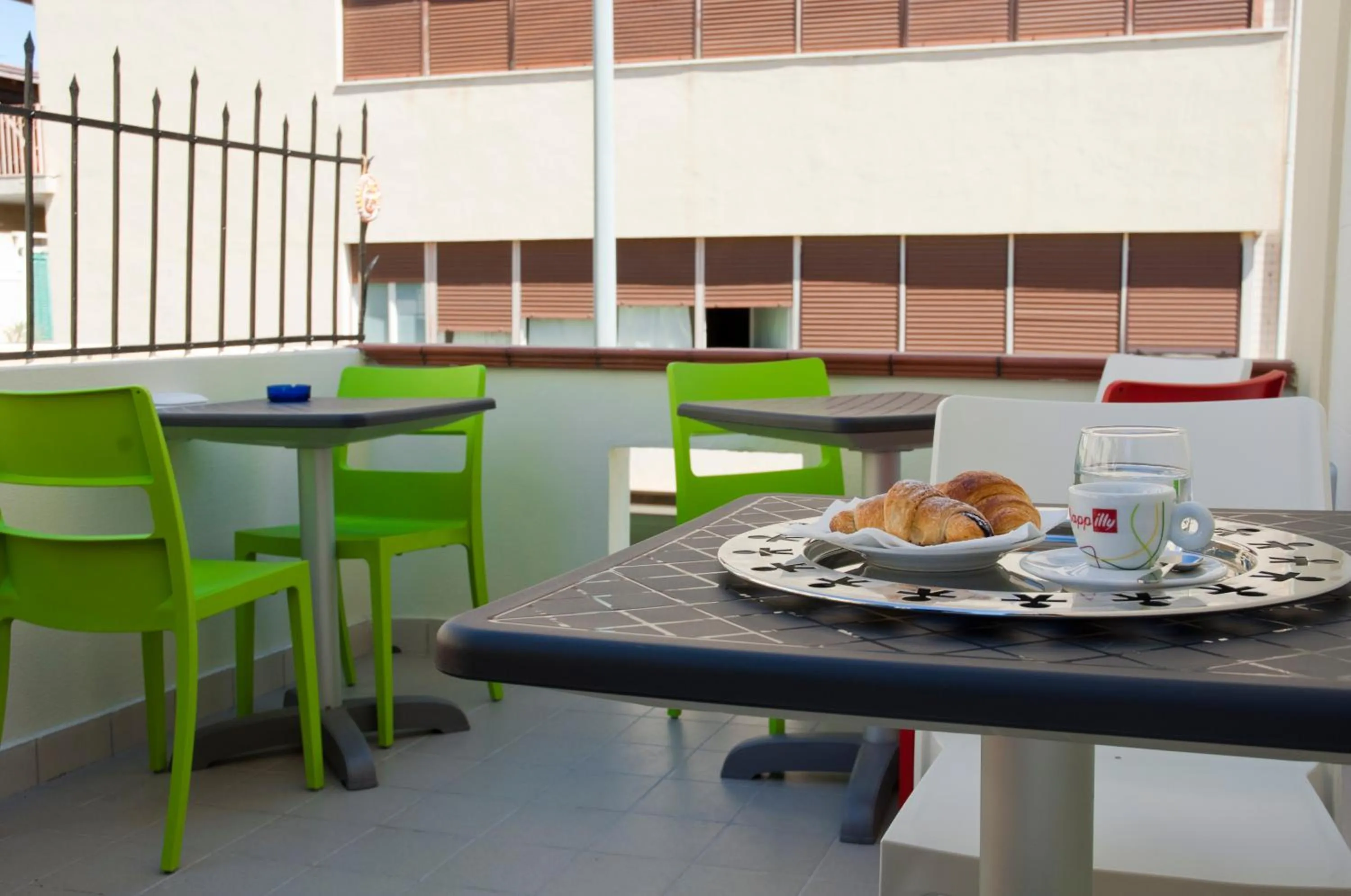 Balcony/Terrace, Breakfast in Sun Moon