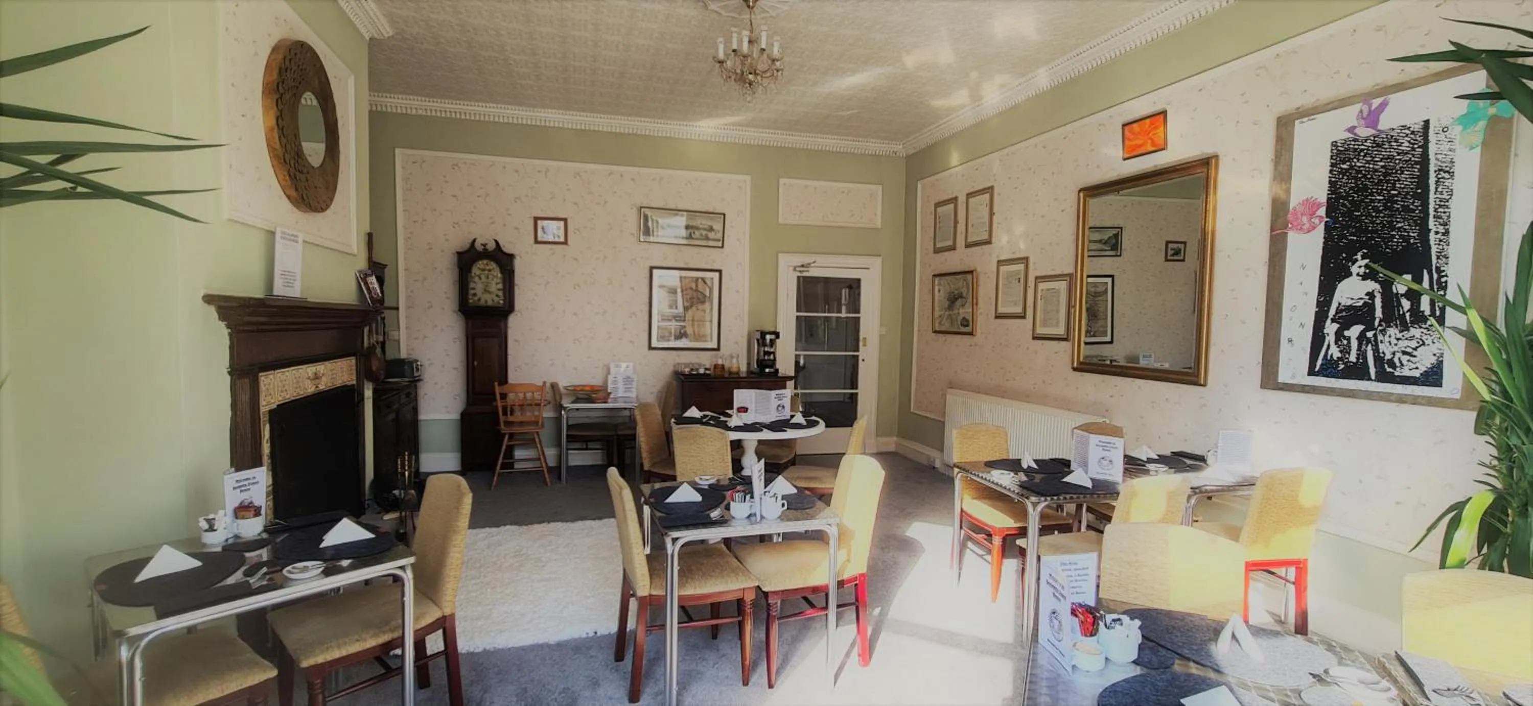 Restaurant/places to eat in Serenity Guest House