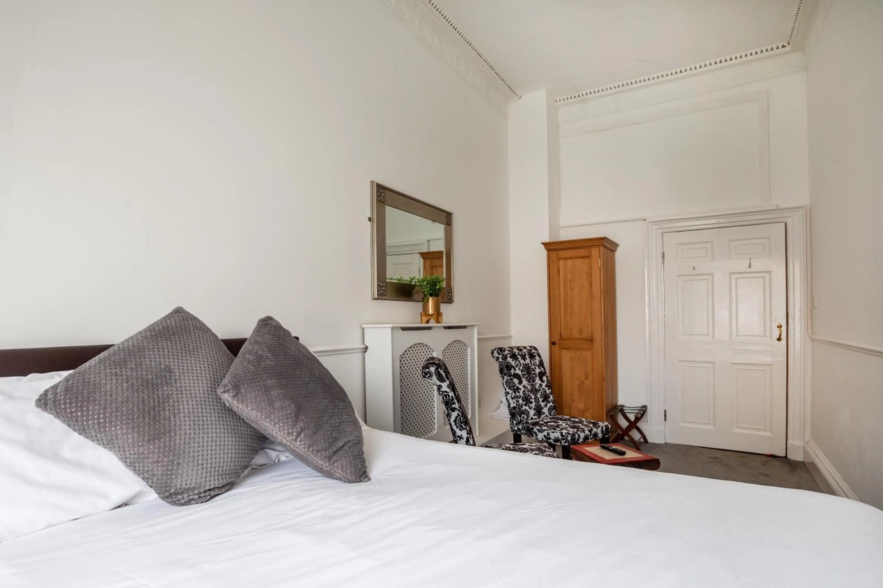 Bed in Serenity Guest House