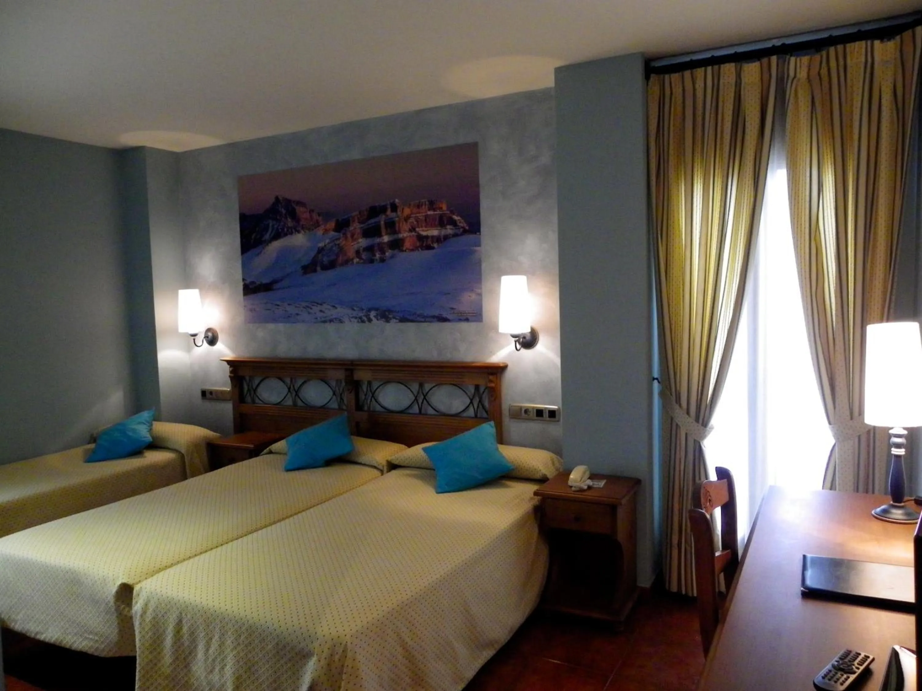 Photo of the whole room, Bed in Hotel Arnal