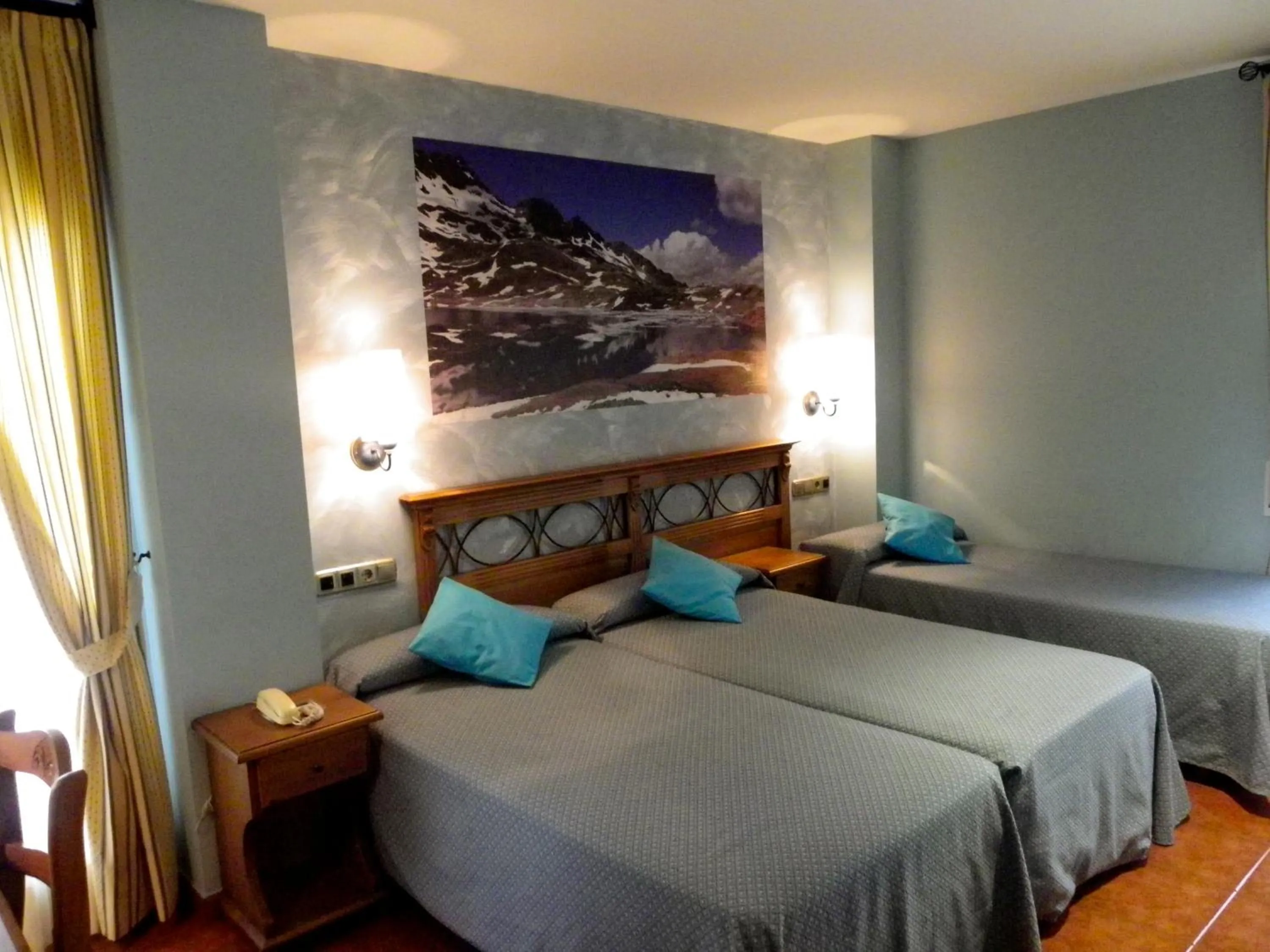 Photo of the whole room, Bed in Hotel Arnal