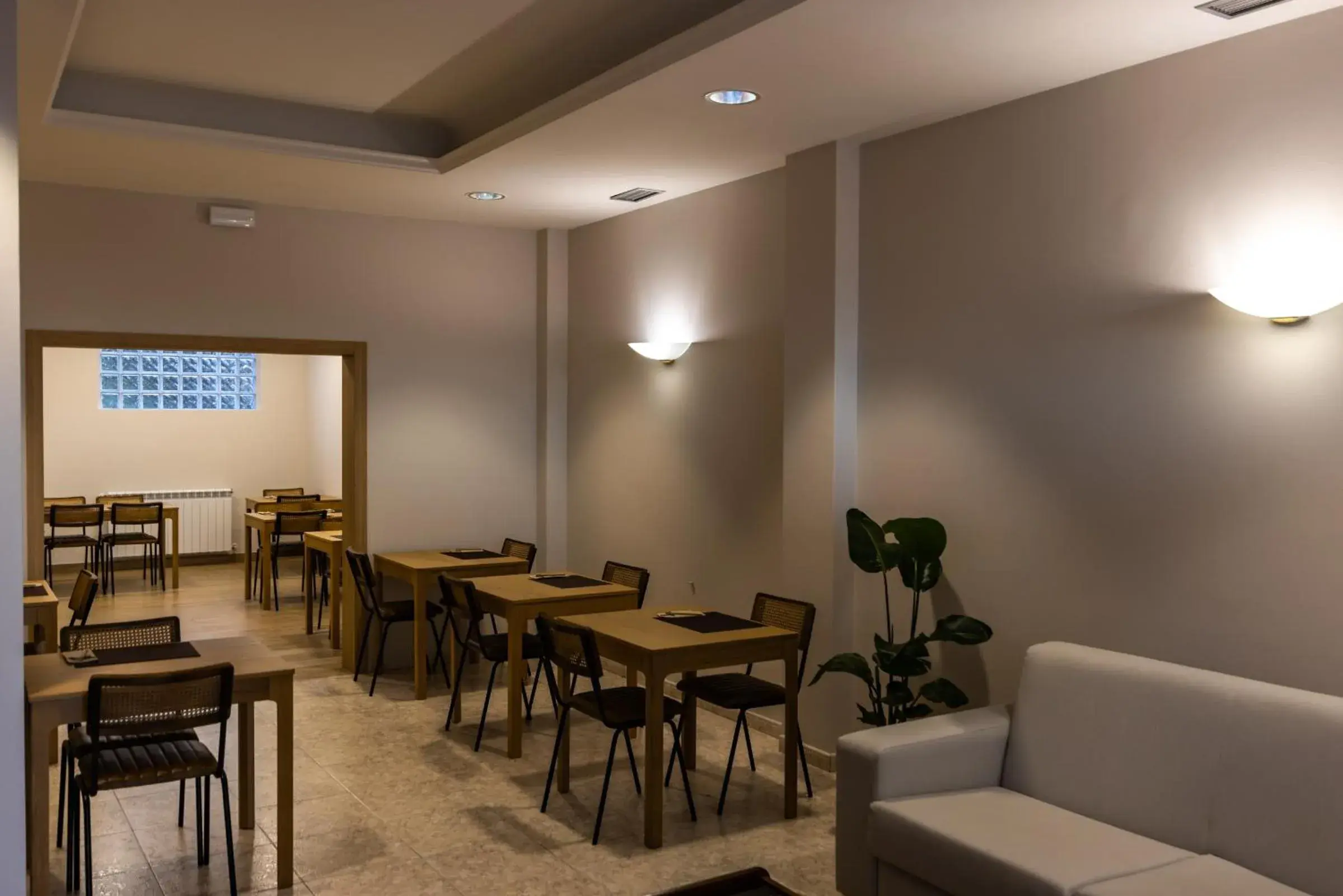 Restaurant/places to eat in Hotel Europa Restaurant/places to eat in Hotel Europa