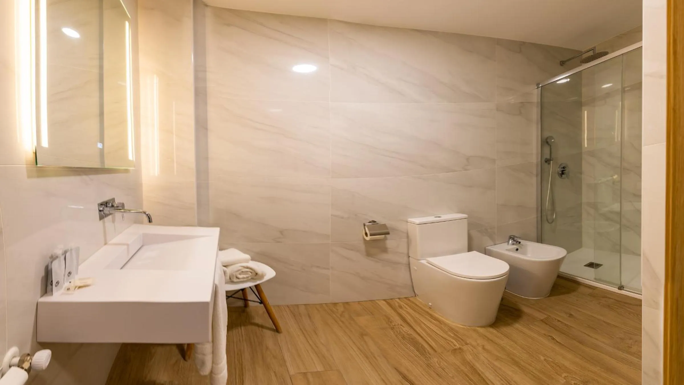 Bathroom in Hotel Europa