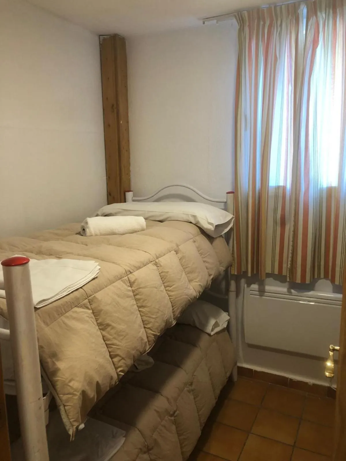 Bedroom, Bed in Apartamentos Montreal