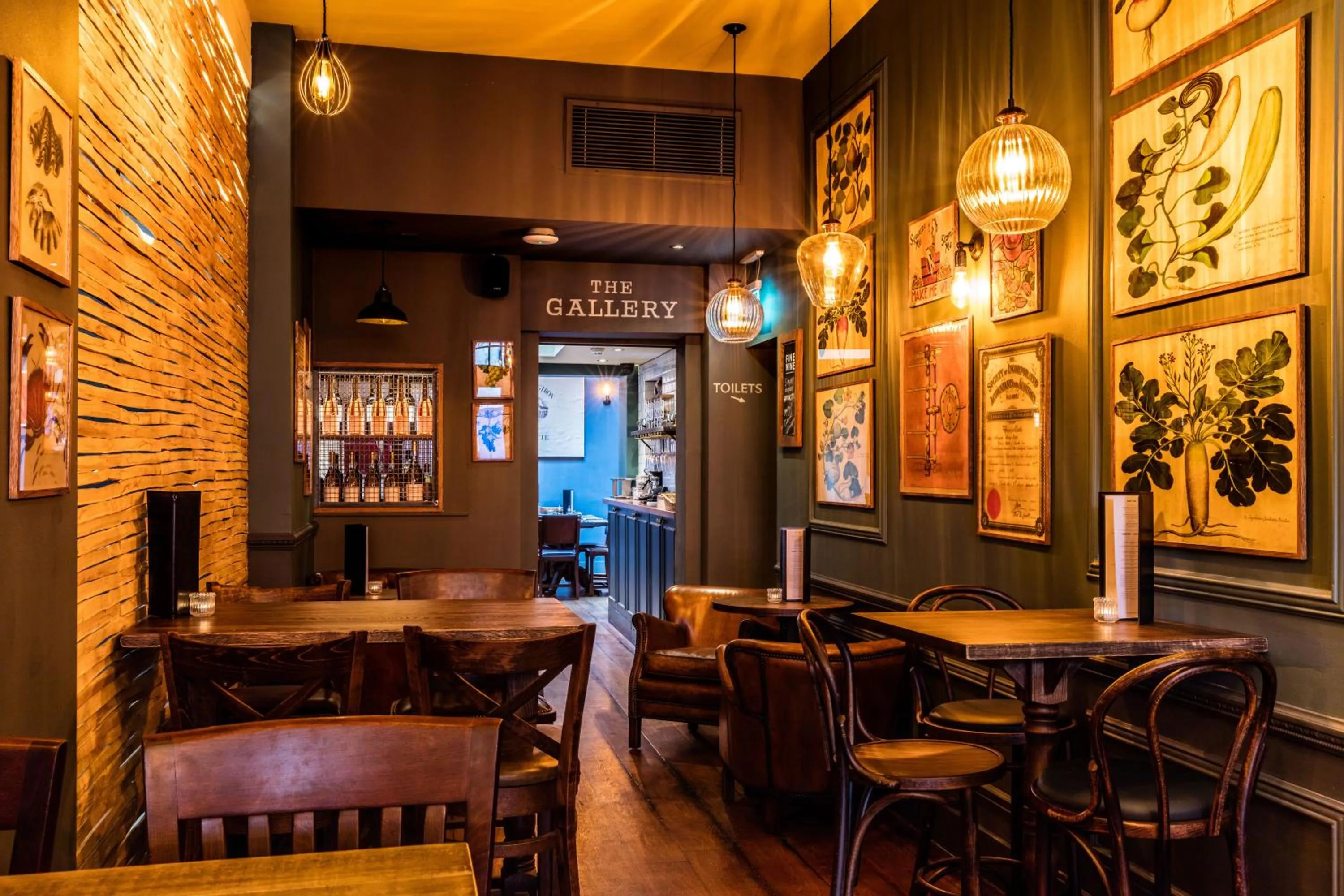 Lounge or bar in Fox and Anchor