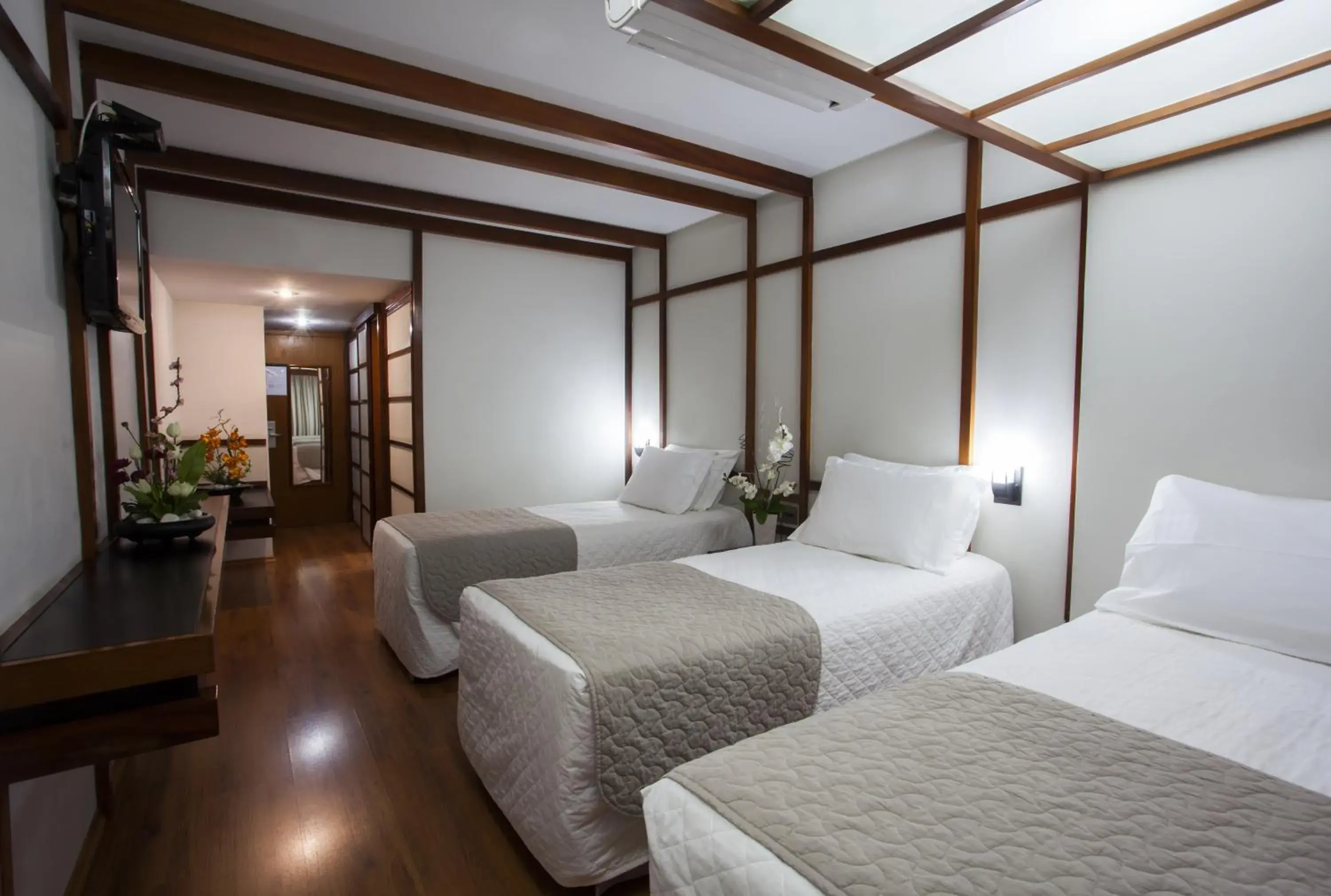 Standard Triple Room with 3 Single Beds - single occupancy in Hotel Nikko Standard Triple Room with 3 Single Beds - single occupancy in Hotel Nikko