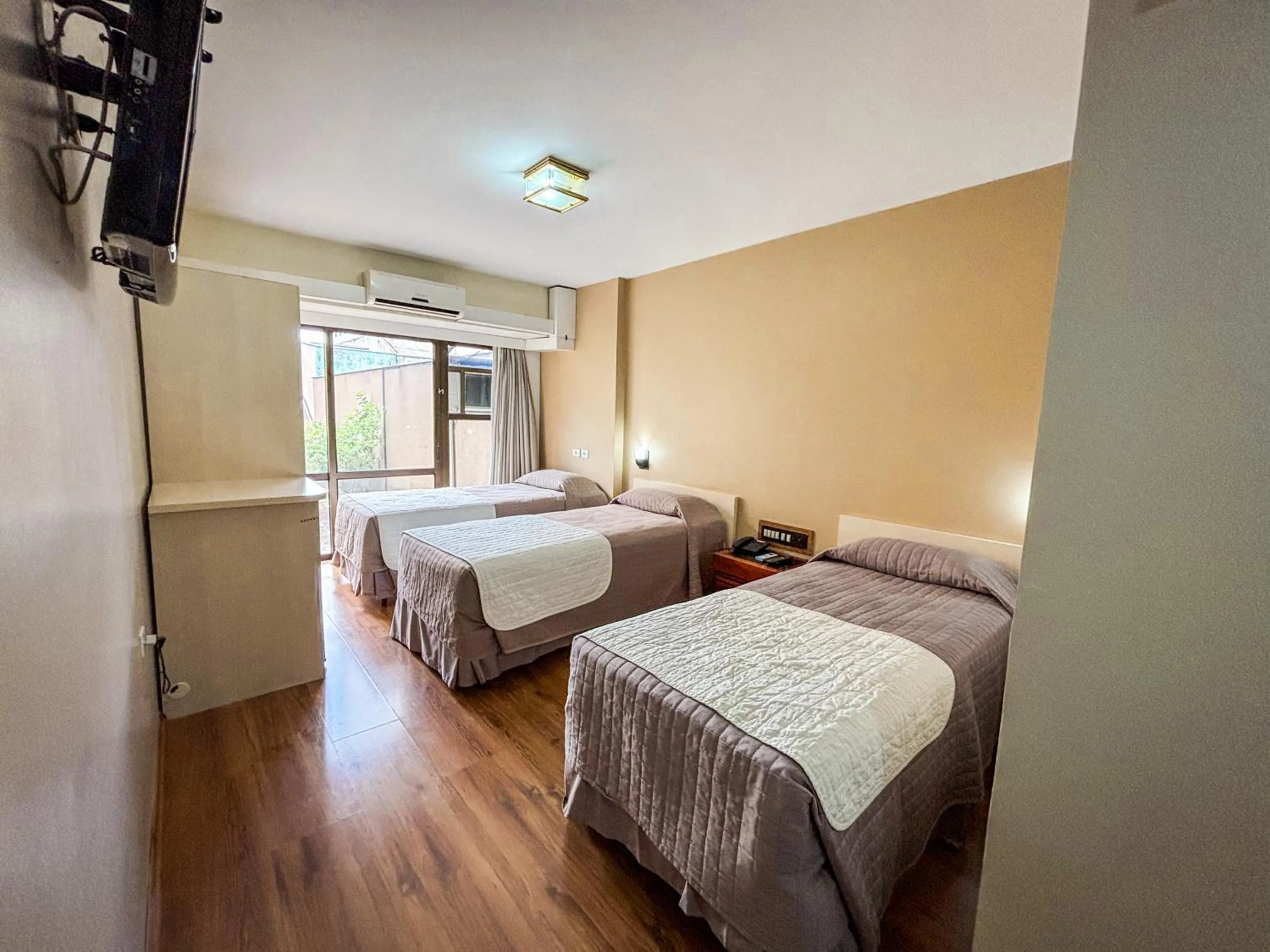 Bedroom, Bed in Hotel Nikko