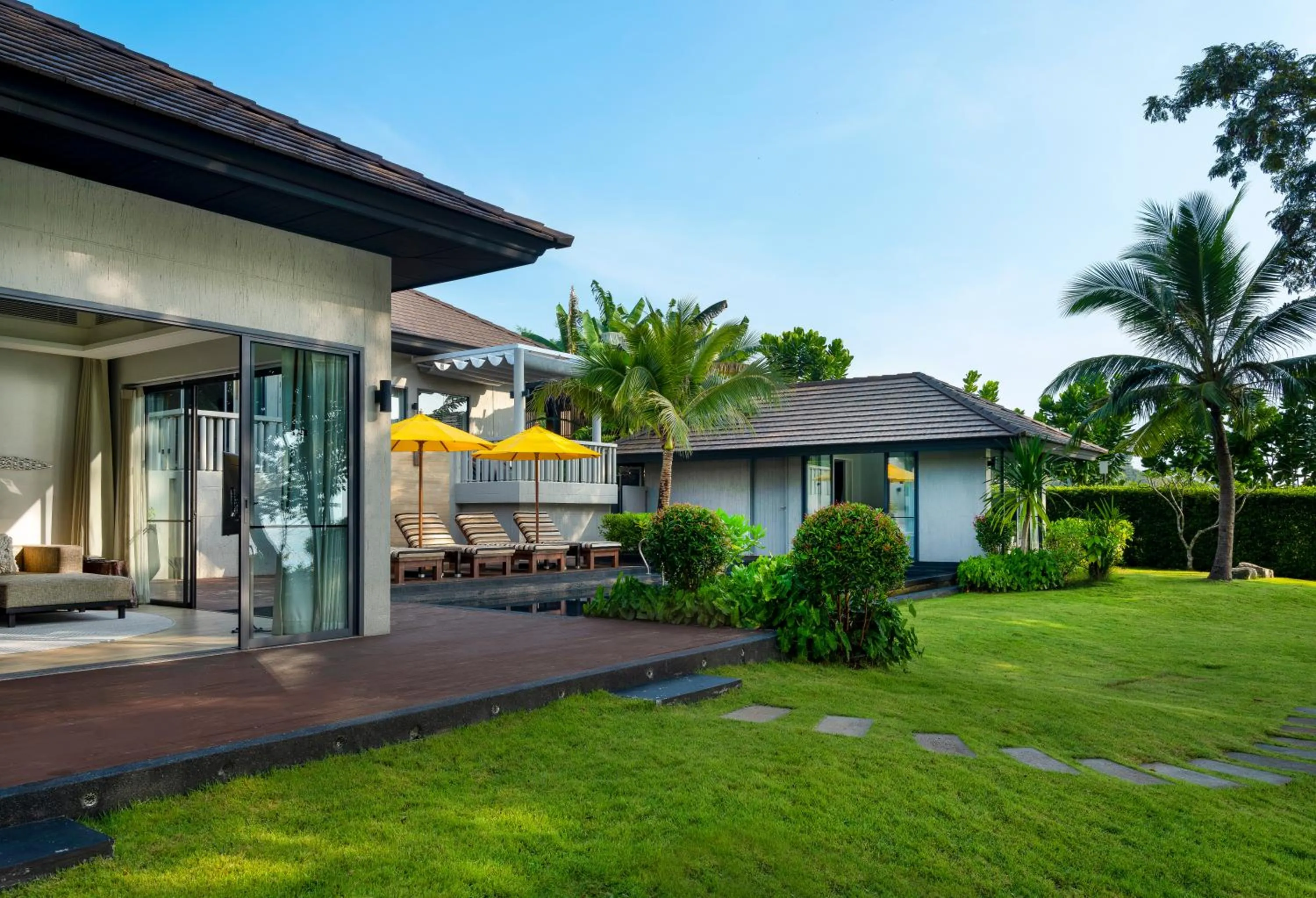 Garden in The ShellSea Krabi I Luxury Beach Front Resort & Pool Villa