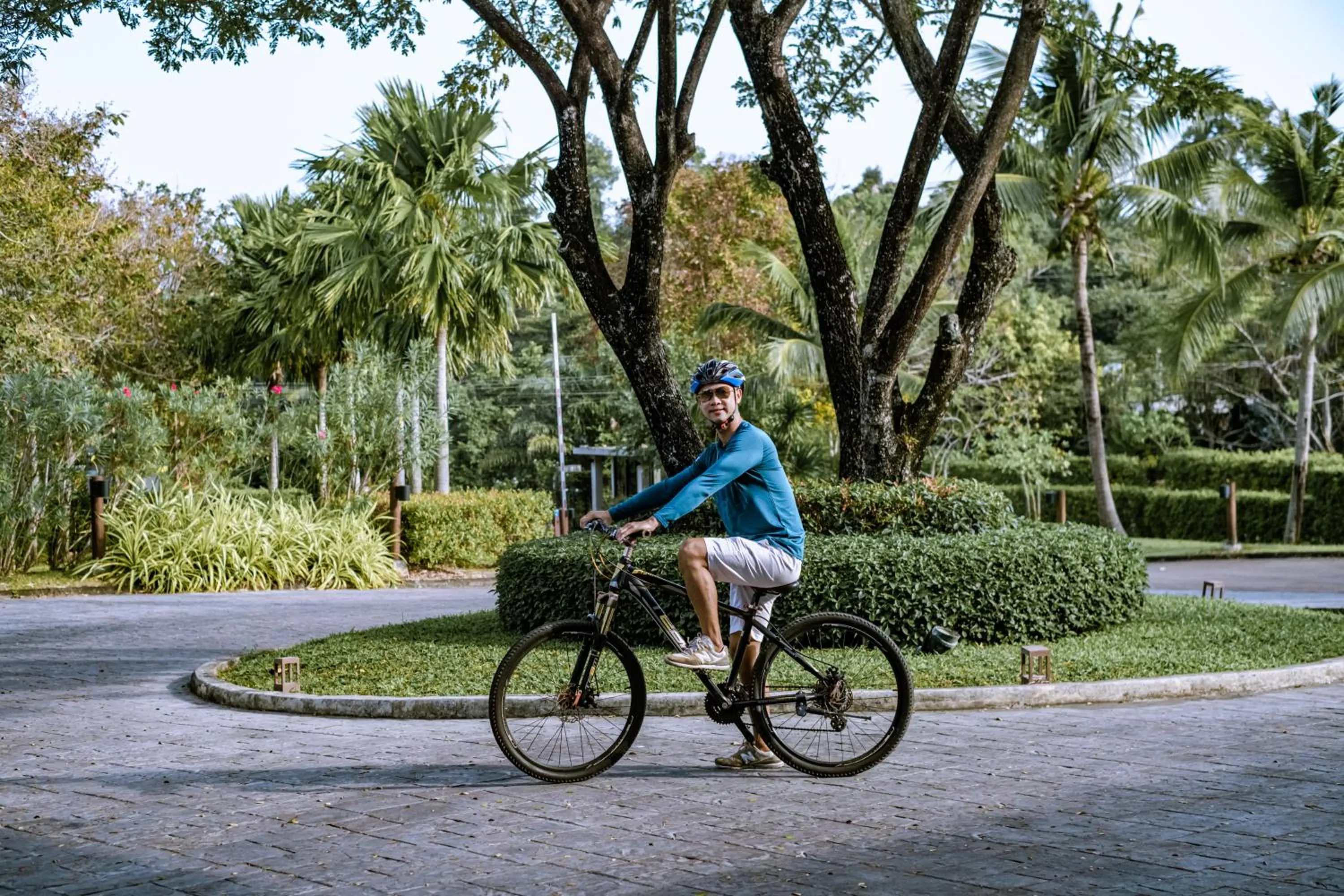 Day in The ShellSea Krabi I Luxury Beach Front Resort & Pool Villa