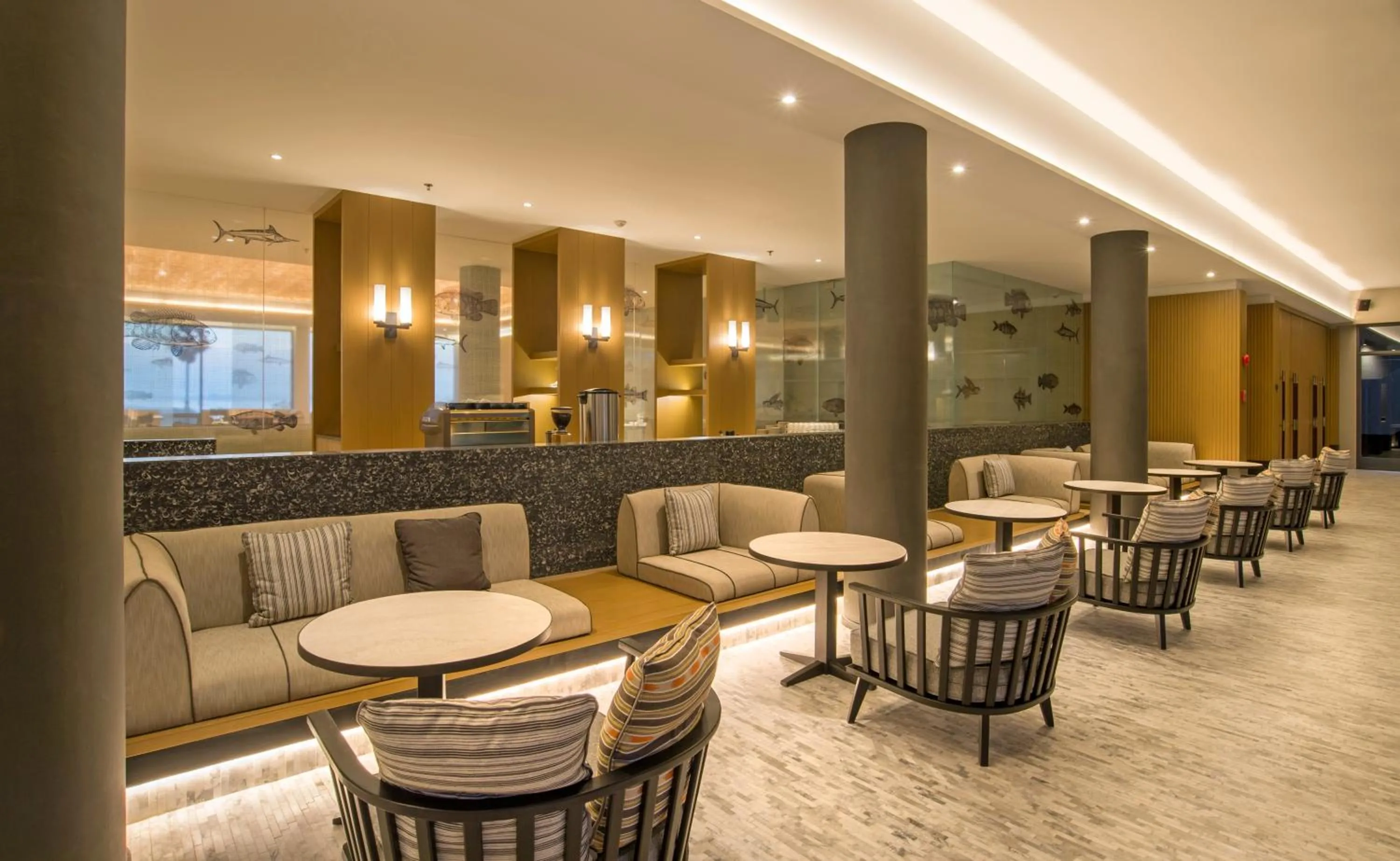 Restaurant/places to eat in The ShellSea Krabi I Luxury Beach Front Resort & Pool Villa