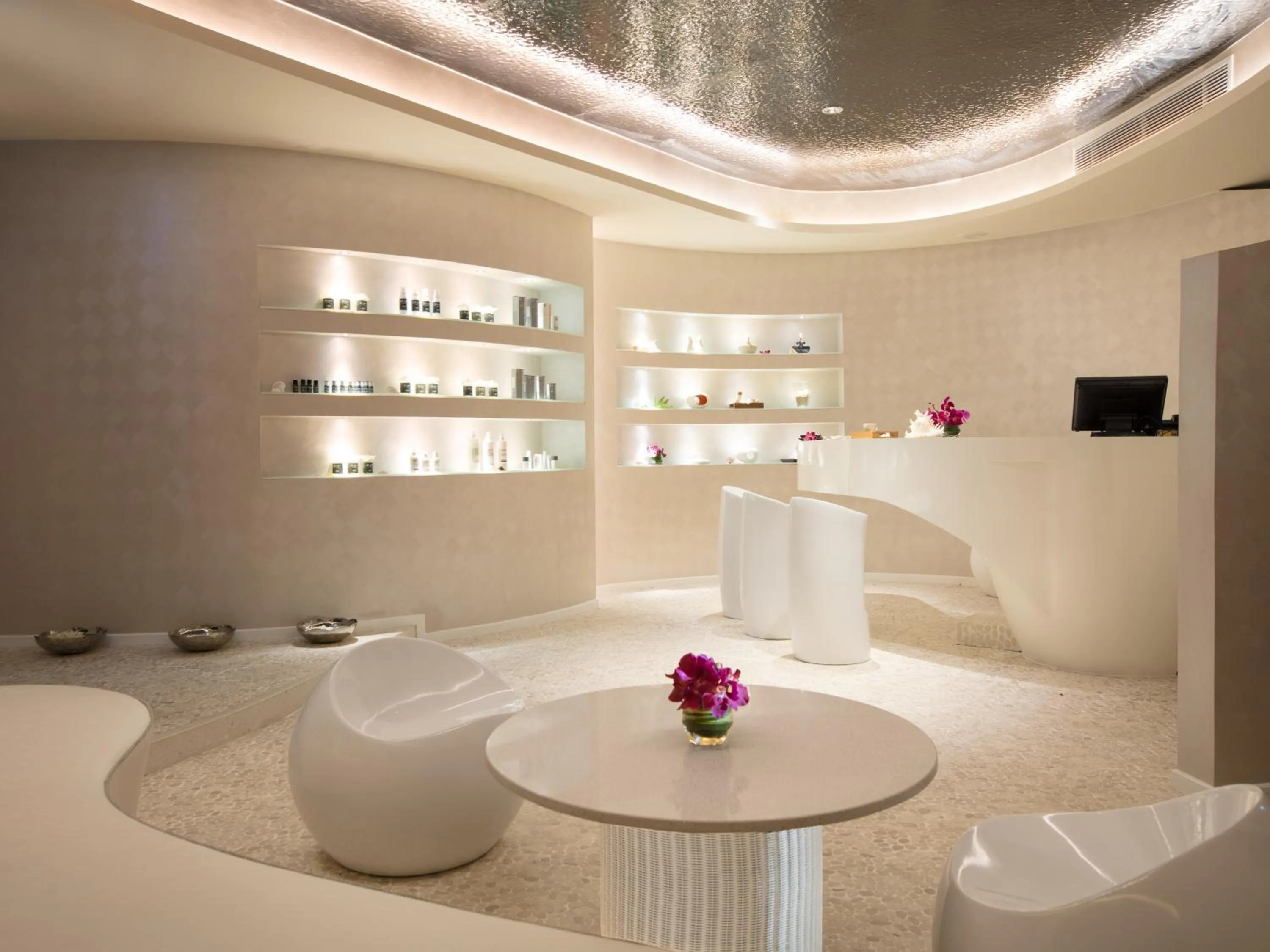 Spa and wellness centre/facilities in The ShellSea Krabi I Luxury Beach Front Resort & Pool Villa