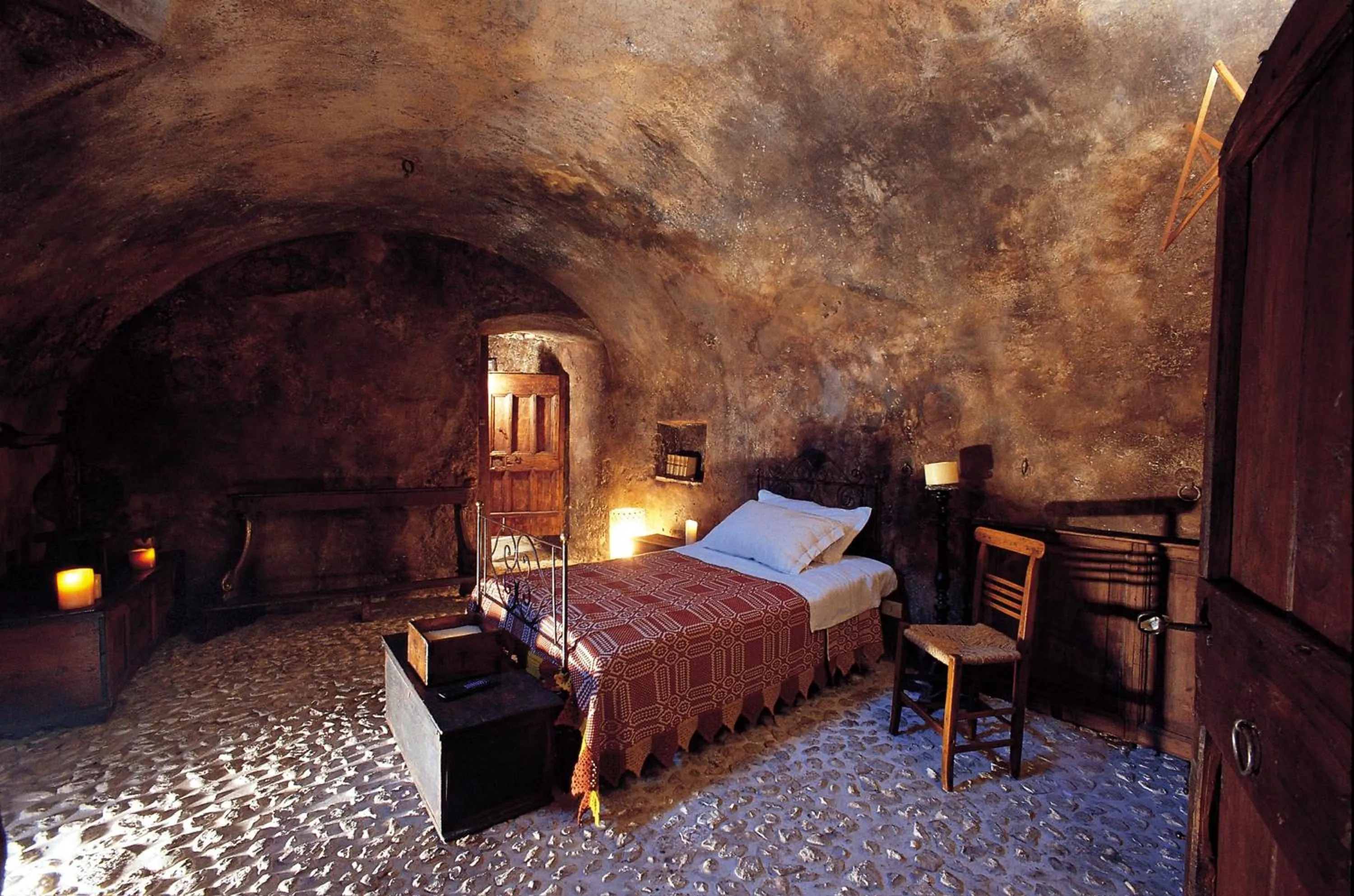 Bedroom, Bed in Sextantio Albergo Diffuso
