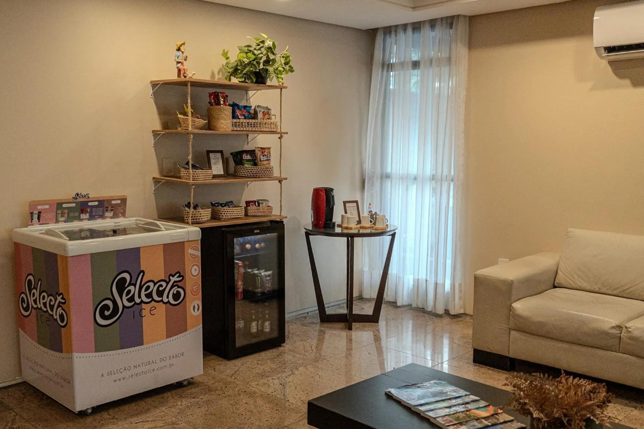 Lobby or reception in D8 Hotel