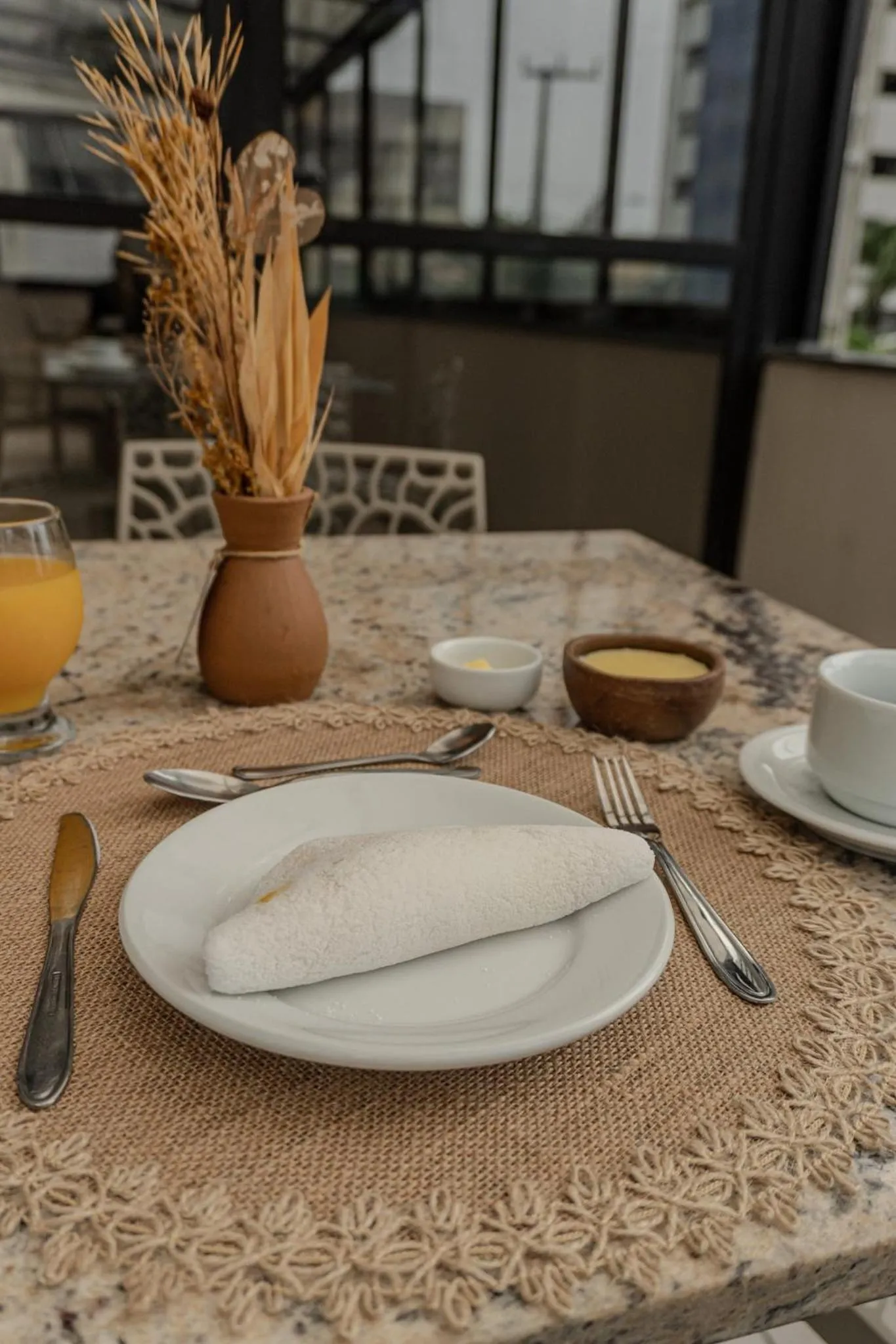 Breakfast in D8 Hotel