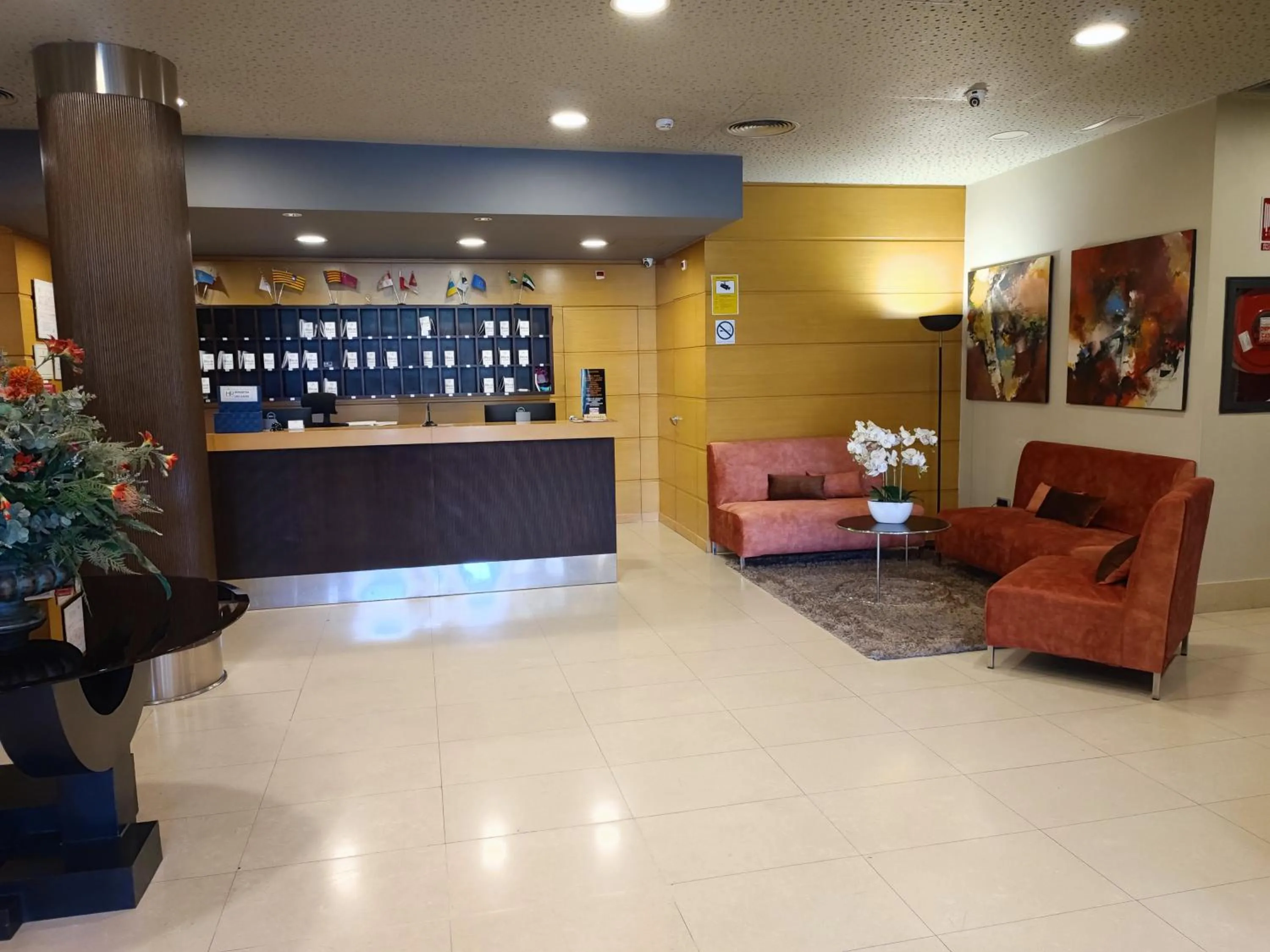 Lobby or reception in Hotel Reston Valdemoro