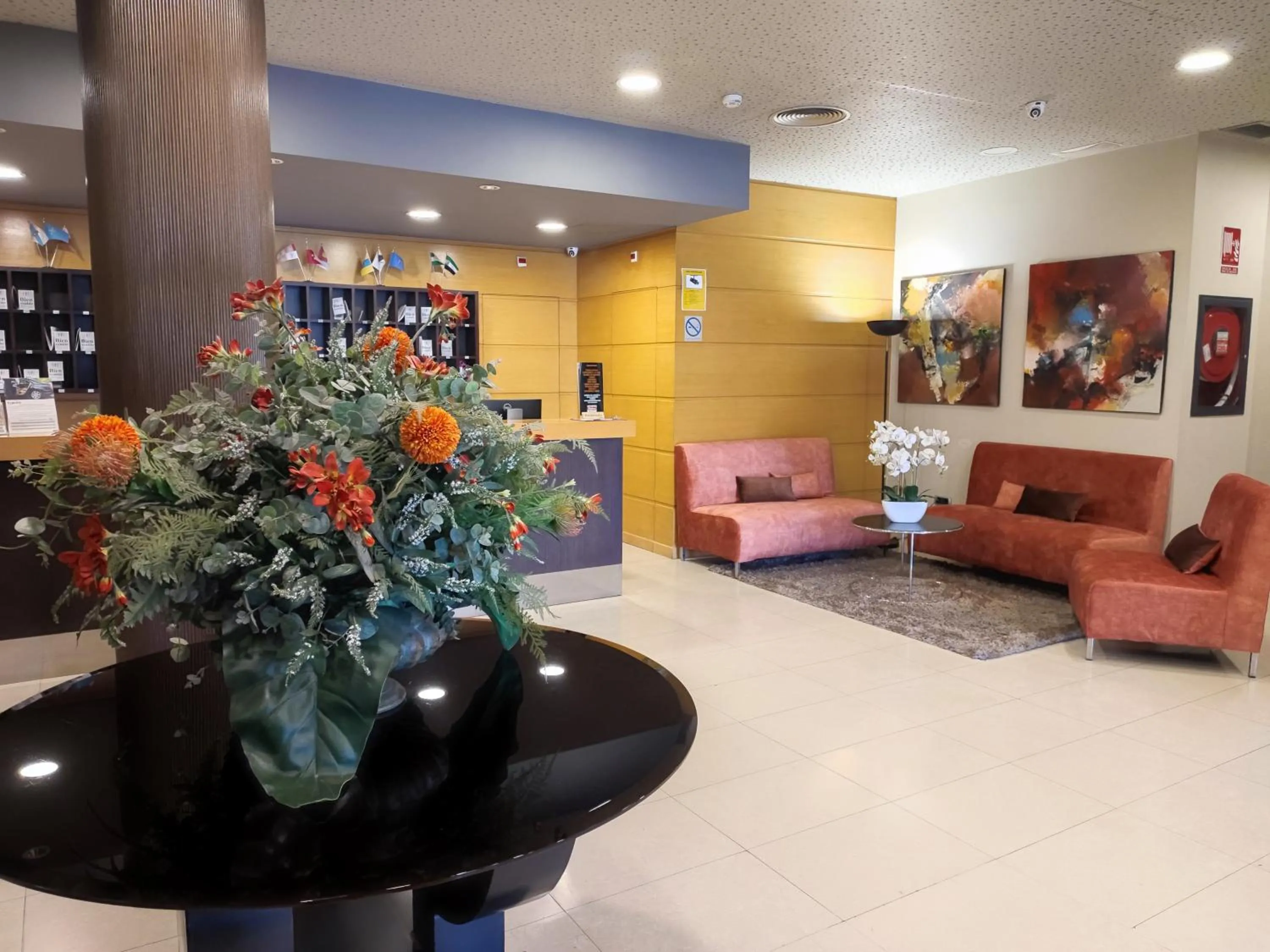 Lobby or reception in Hotel Reston Valdemoro