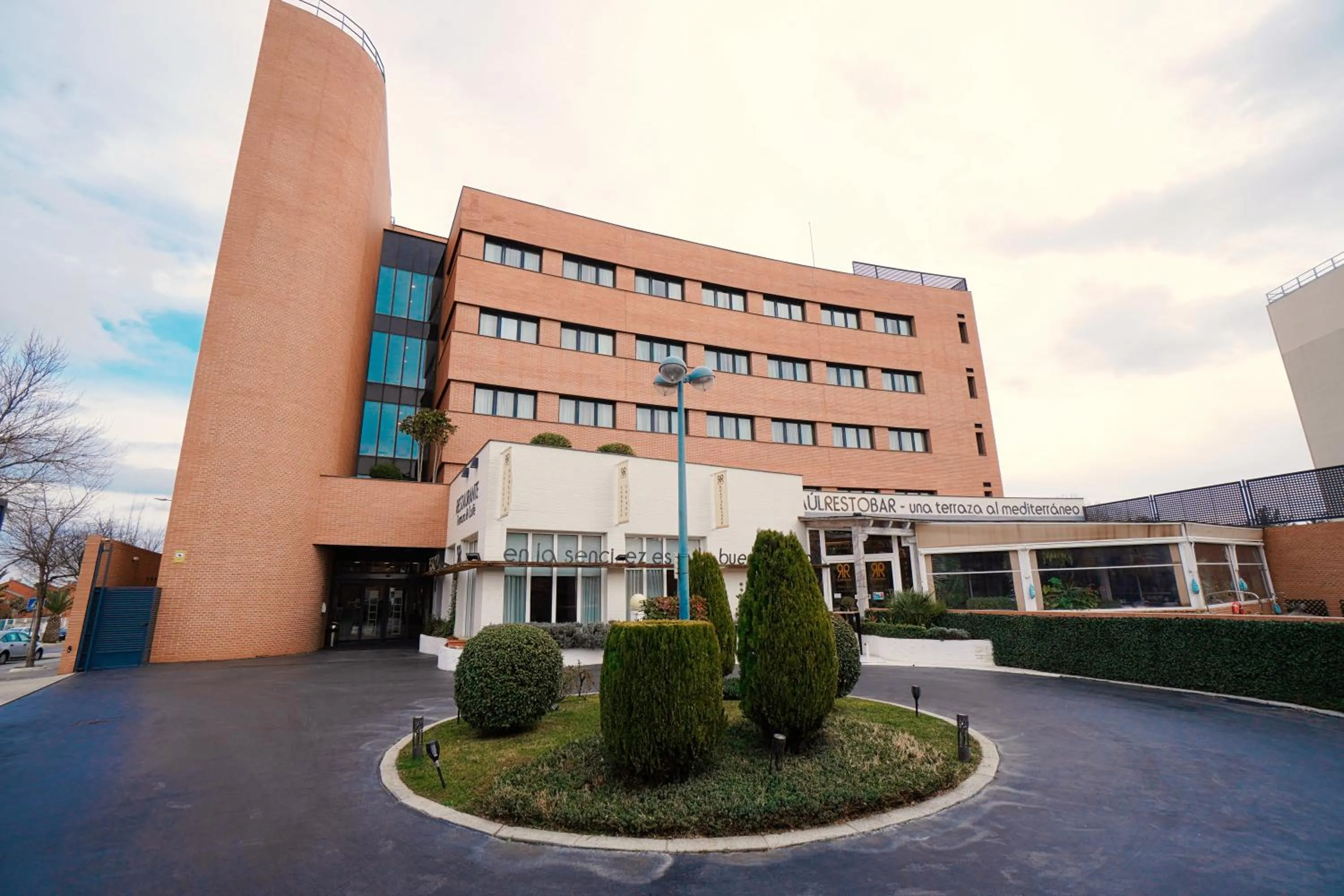 Property building in Hotel Reston Valdemoro