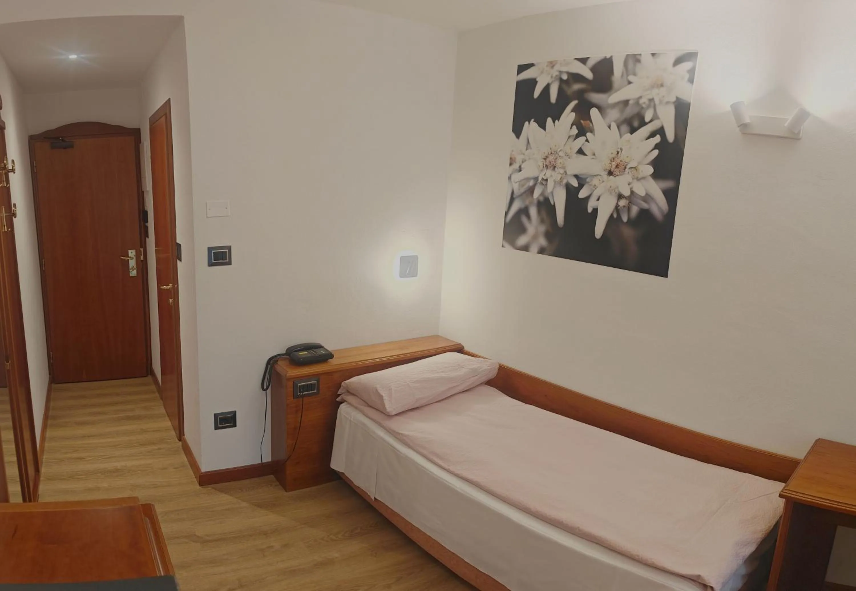 Bedroom, Bed in Hotel Moena