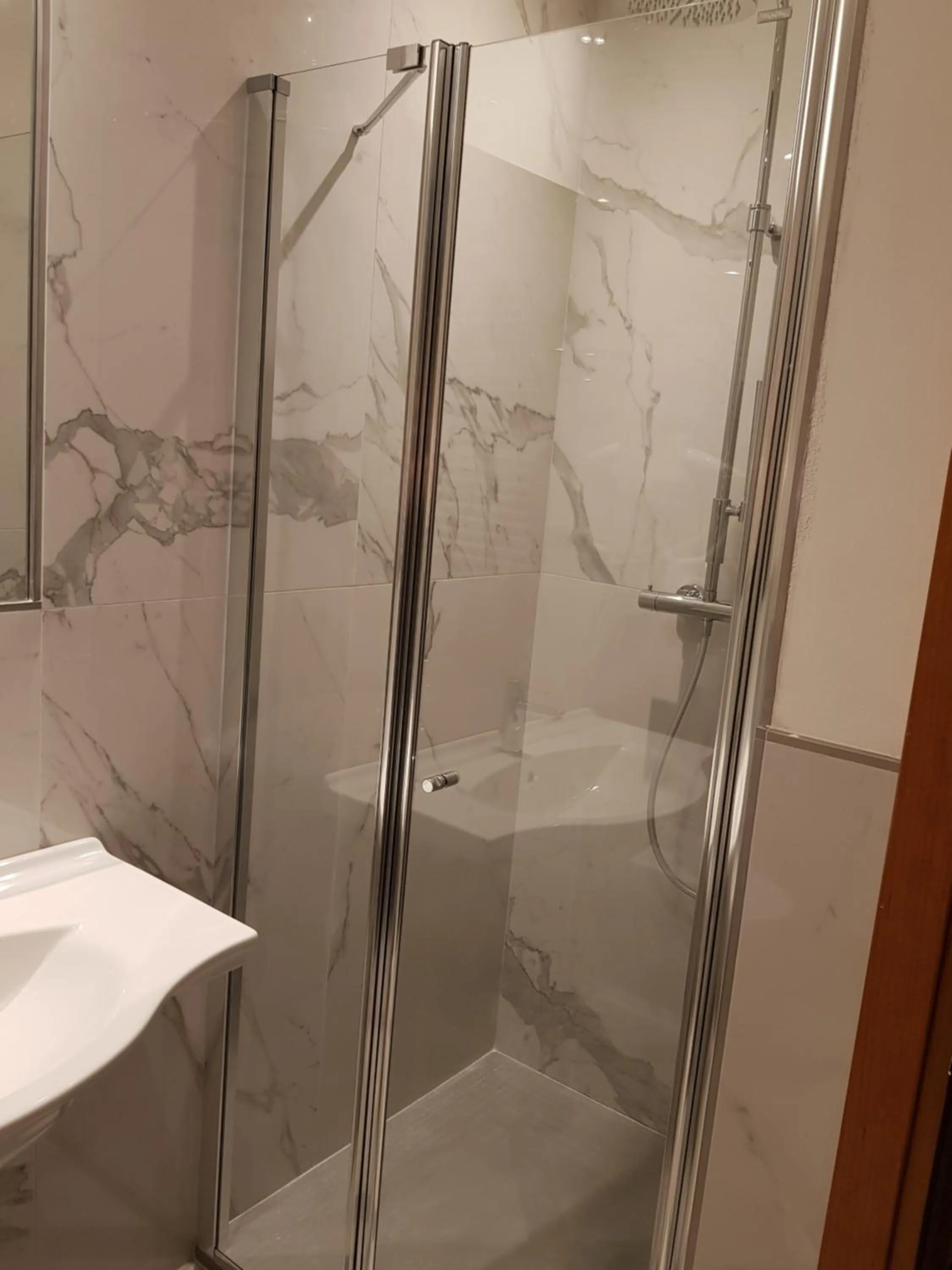 Shower in Hotel Moena