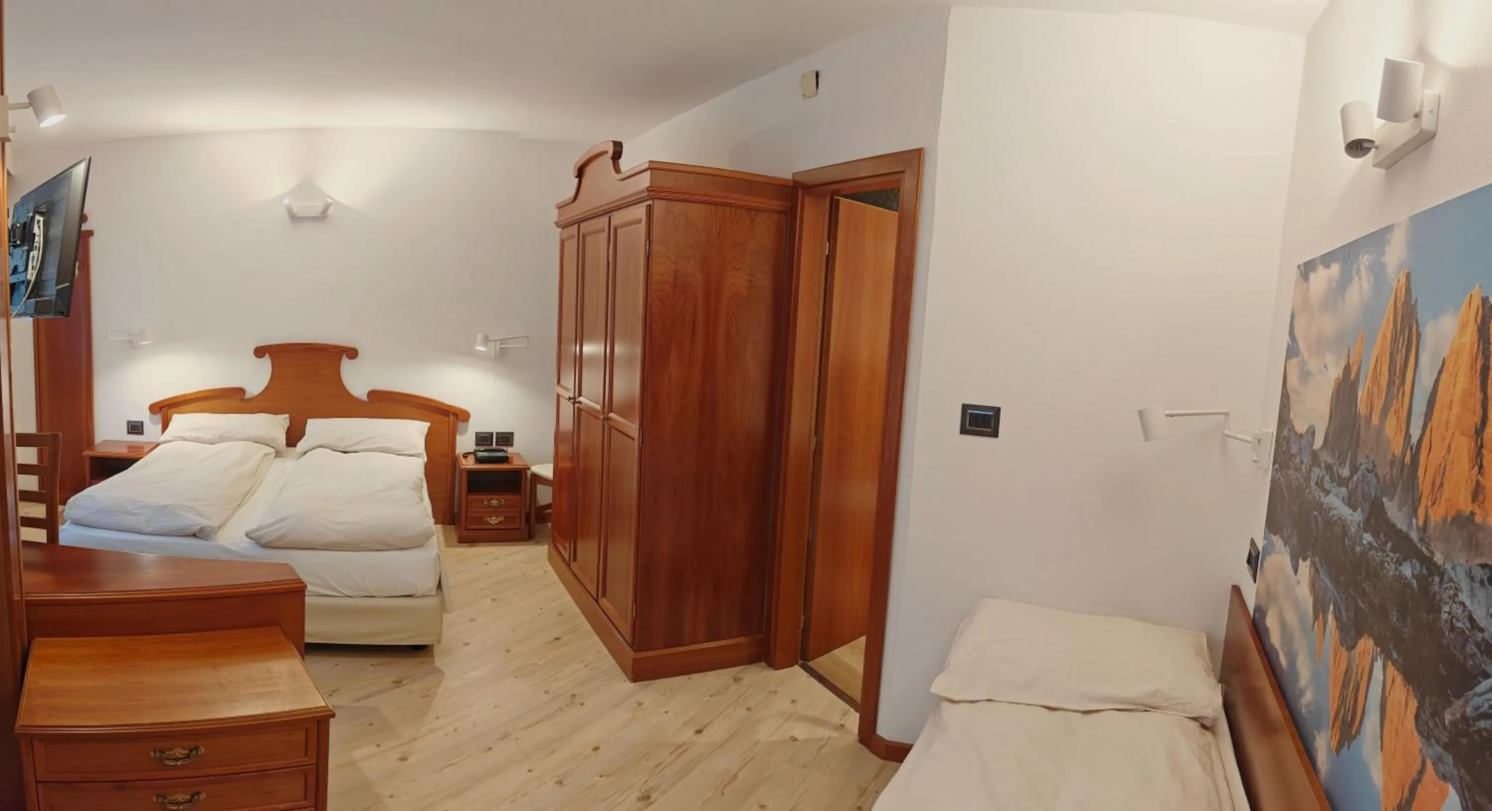 Bedroom, Bed in Hotel Moena