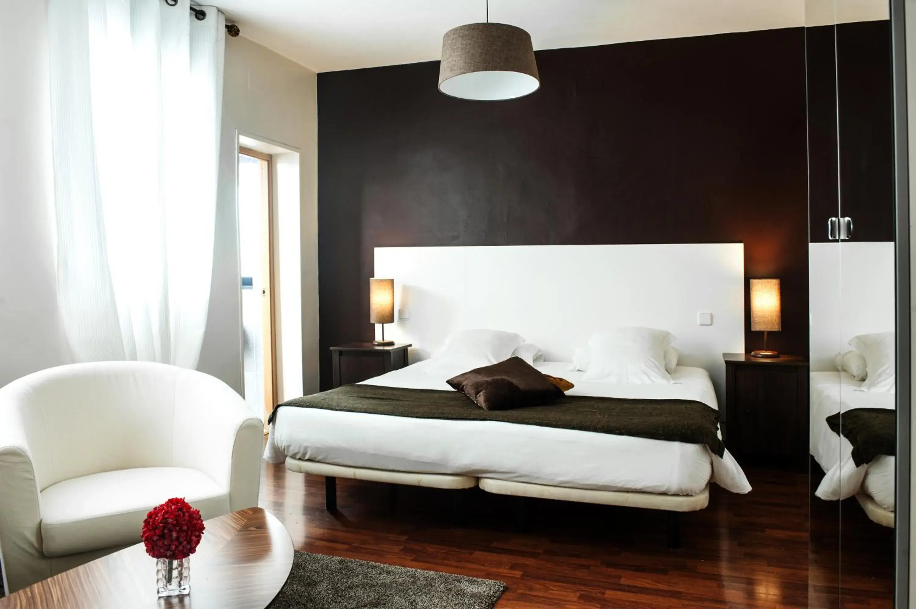Superior Double or Twin Room in THC Gran Via Hostel Superior Double or Twin Room in THC Gran Via Hostel