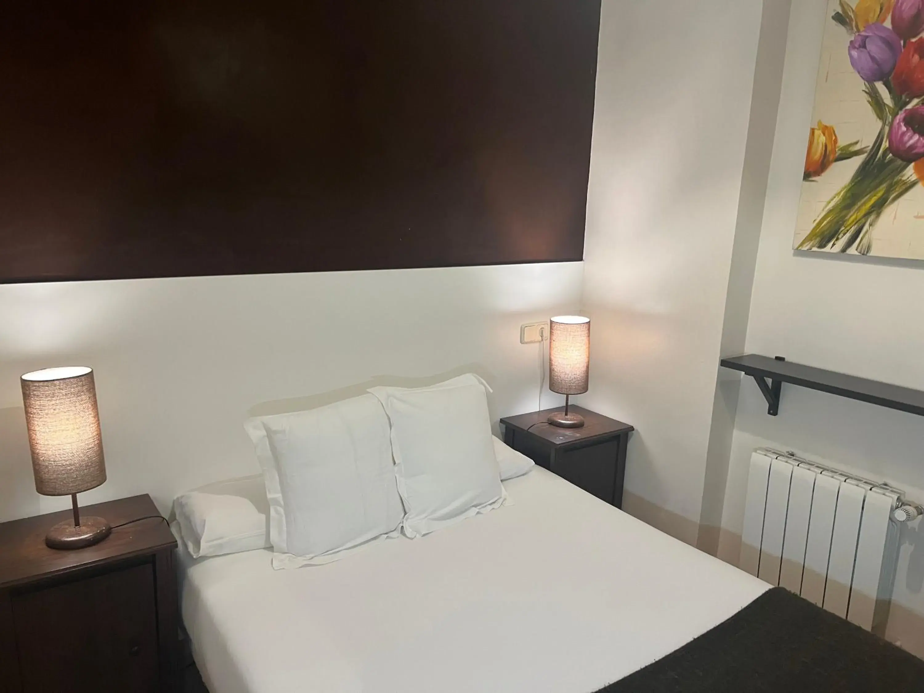 Small Double Room in THC Gran Via Hostel Small Double Room in THC Gran Via Hostel