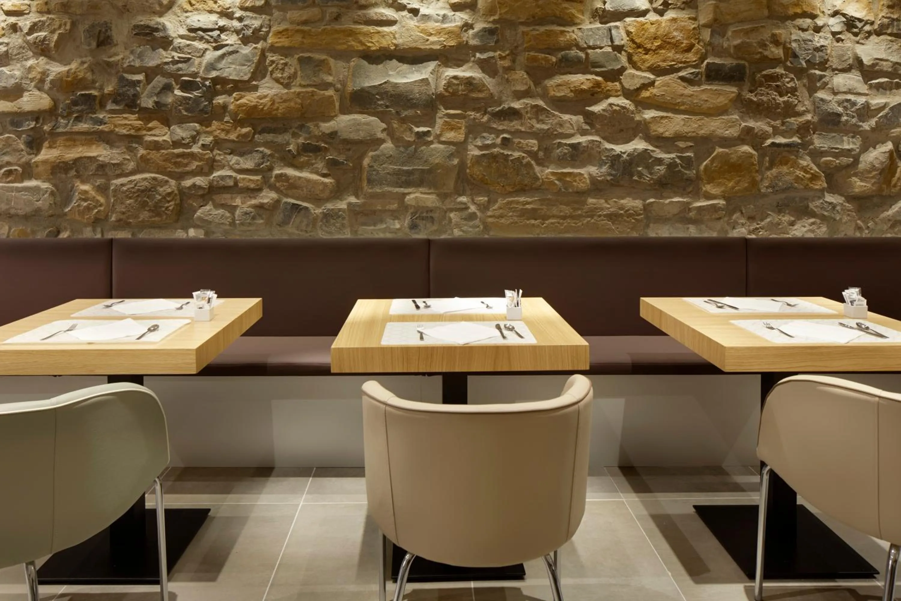 Restaurant/places to eat in HOTEL ARRiZUL CONGRESS