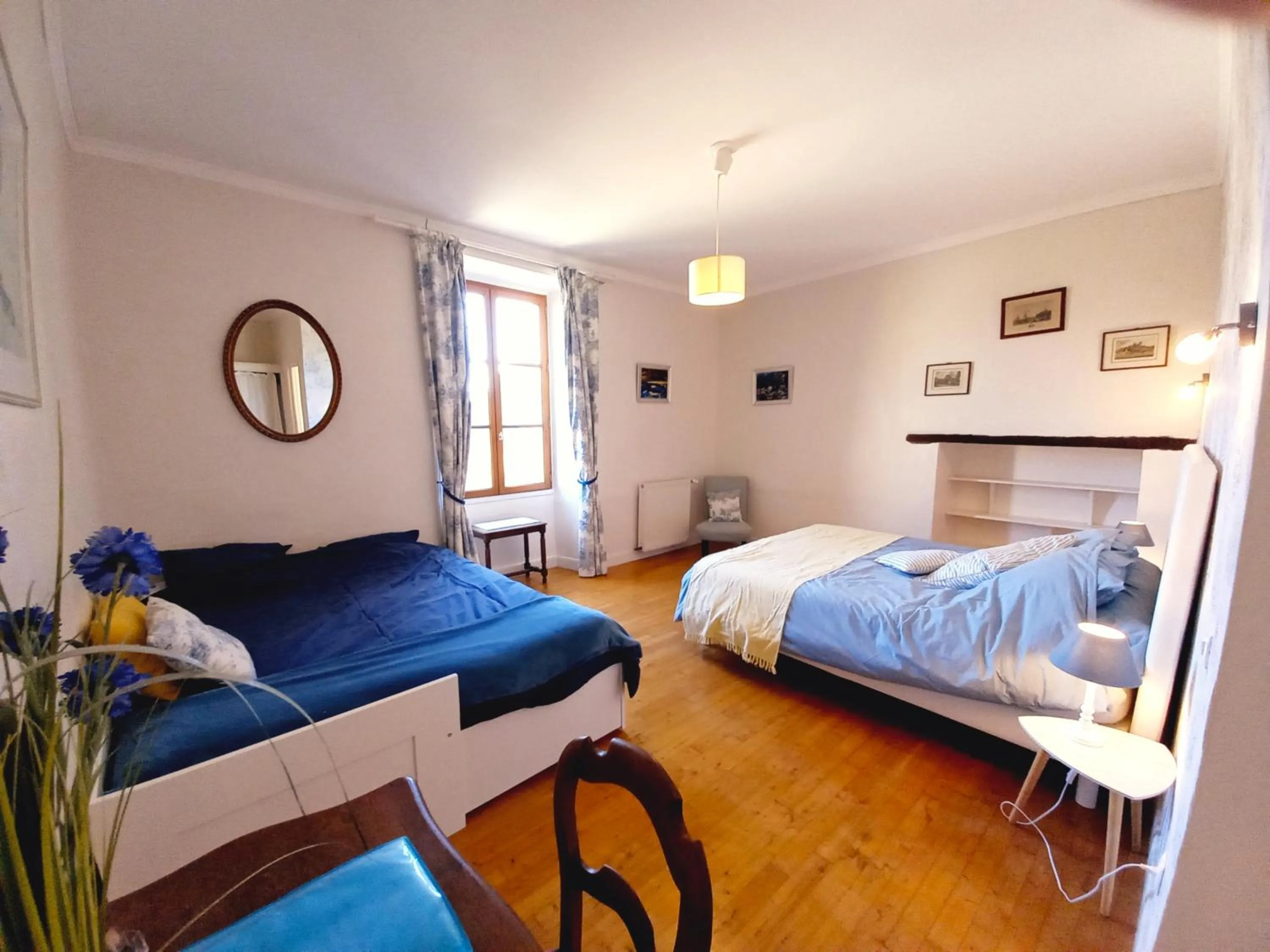 Photo of the whole room, Bed in Au pays de Jacquou : Chambre d’hôtes et table d’hôtes