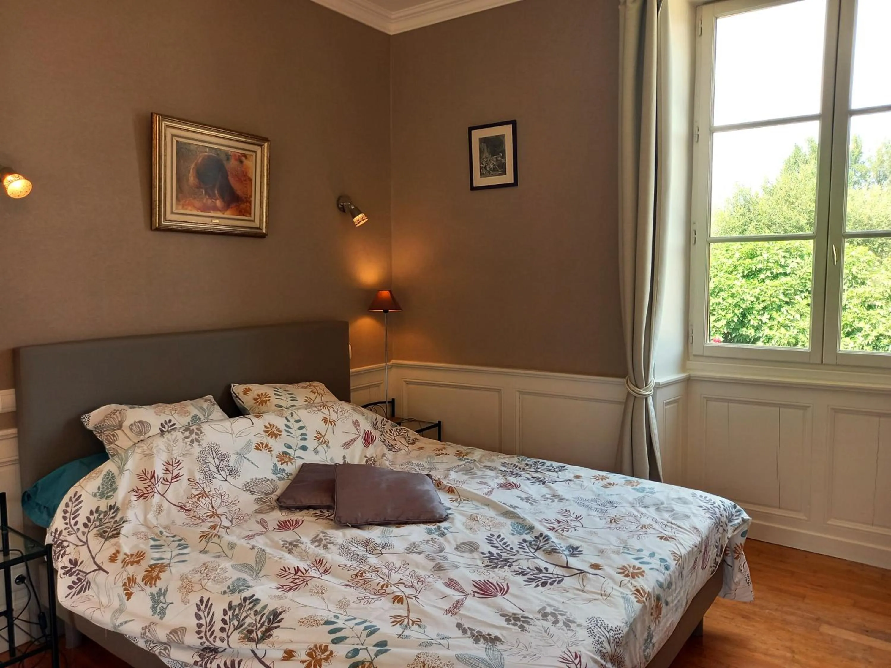 Bedroom, Bed in Au pays de Jacquou : Chambre d’hôtes et table d’hôtes