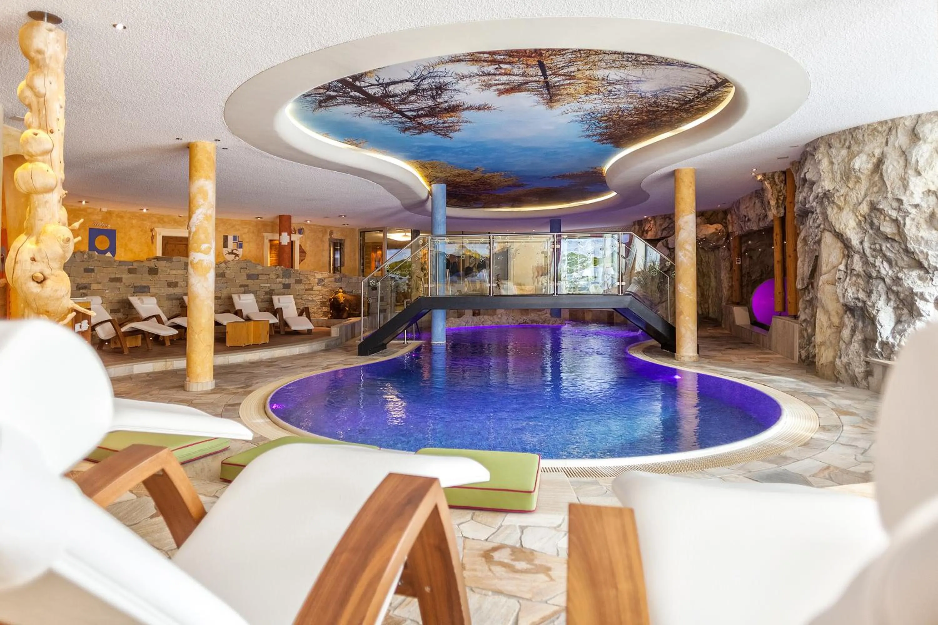 Swimming pool in AlpinArosa